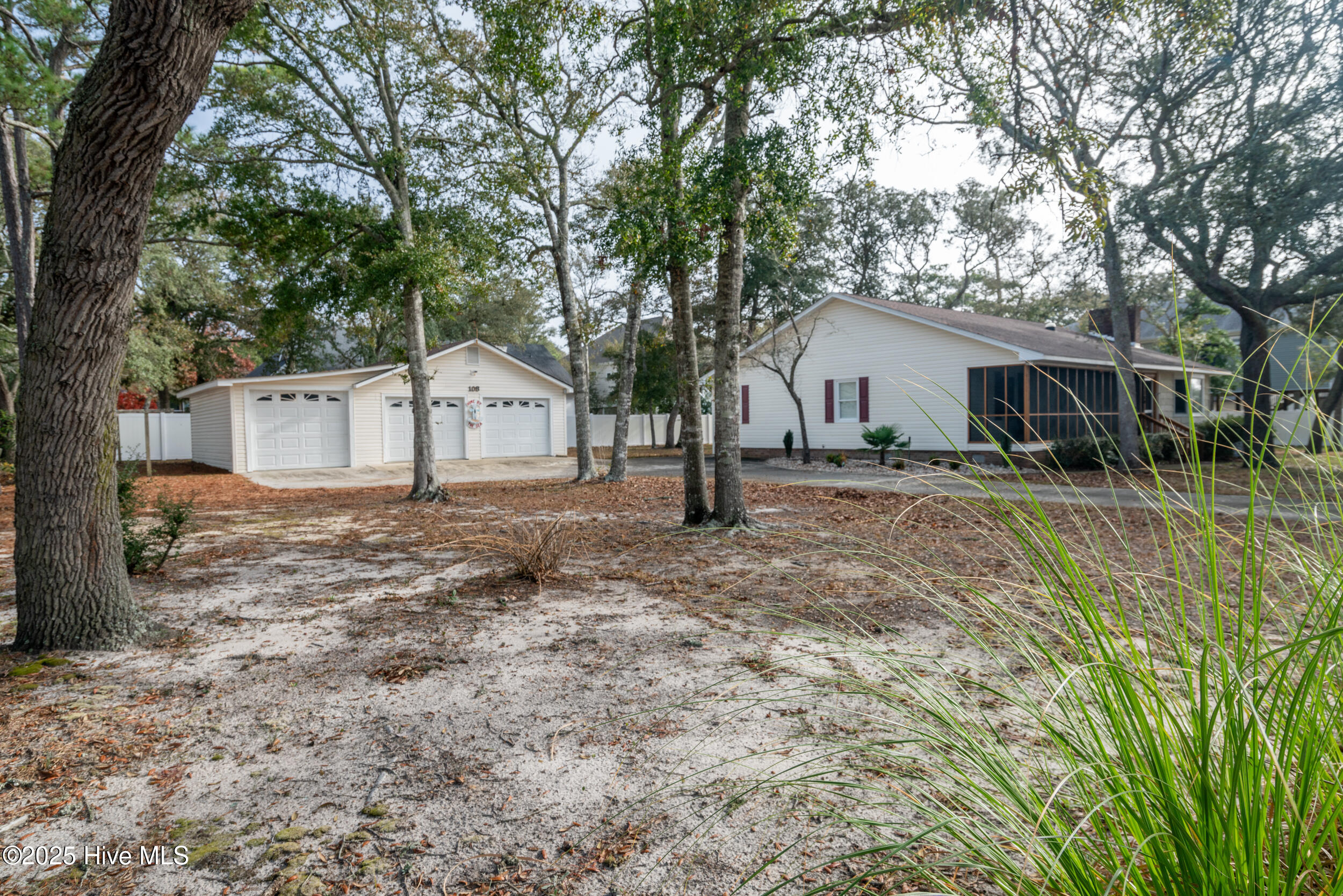 Oak Island, North Carolina, 28465, United States, 3 Bedrooms Bedrooms, ,2 BathroomsBathrooms,Residential,For Sale,1876961