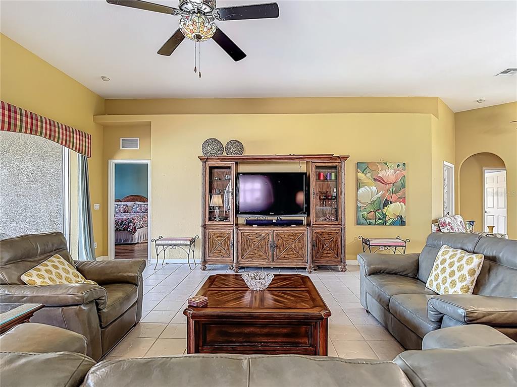 North Fort Myers, Florida, 33917, United States, 2 Bedrooms Bedrooms, ,2 BathroomsBathrooms,Residential,For Sale,1805364