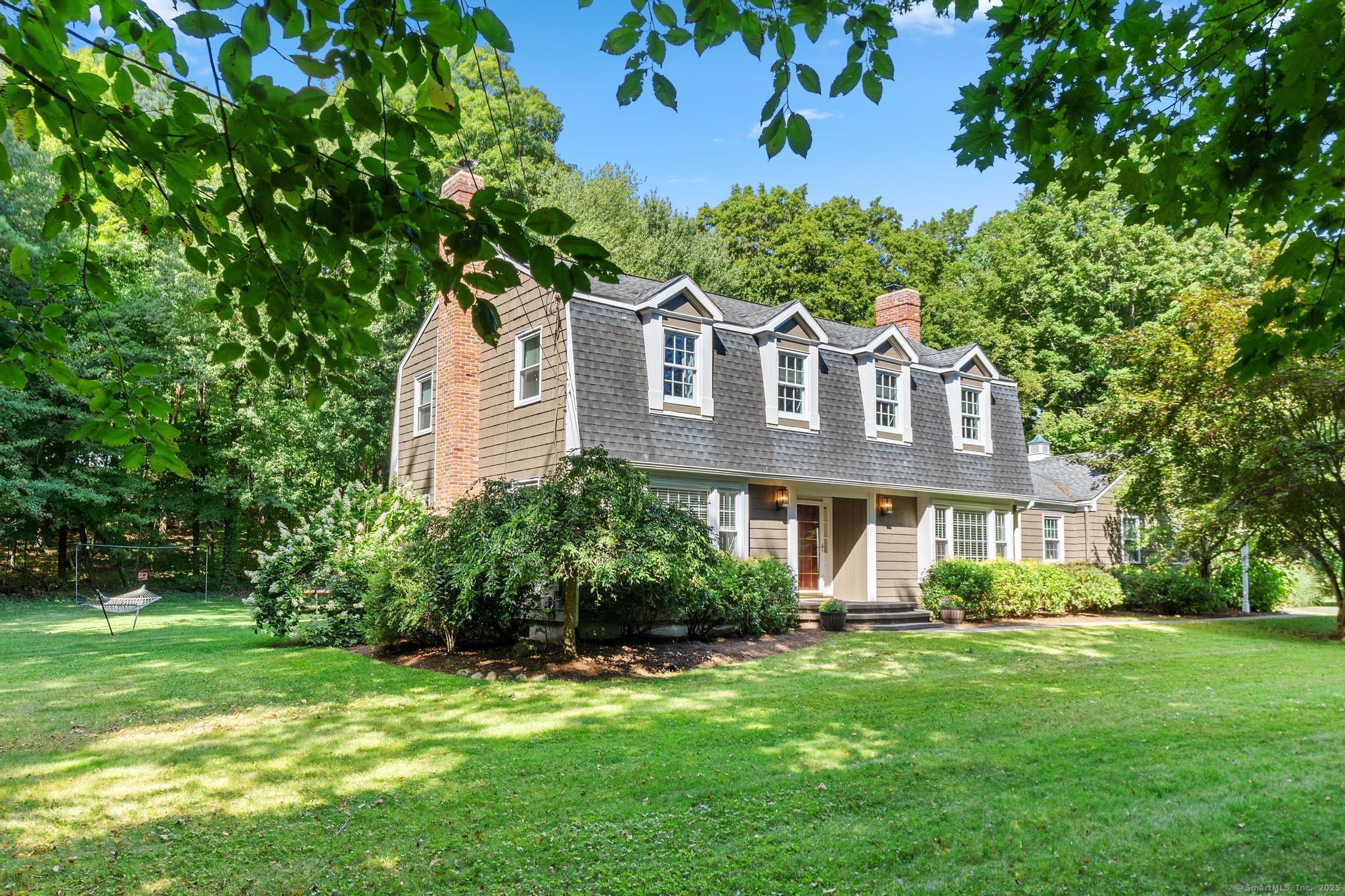 Simsbury, Connecticut, 06092, United States, 4 Bedrooms Bedrooms, ,3 BathroomsBathrooms,Residential,For Sale,1940650