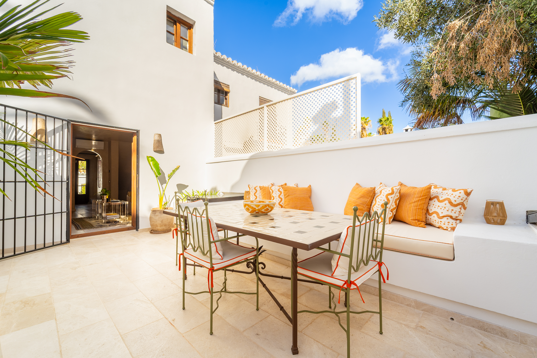  Artisan Masterpiece in an Exclusive Golden Mile Community - 物件實景
