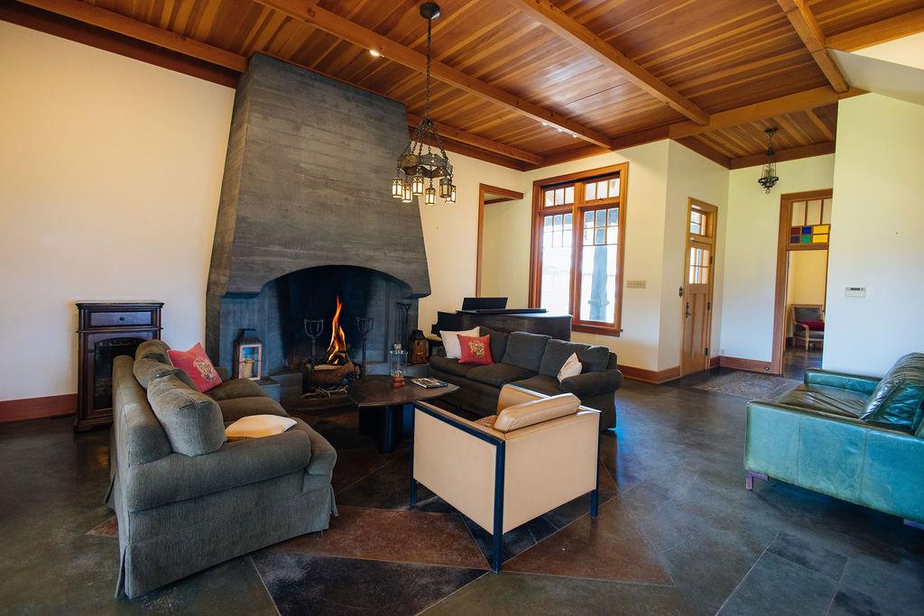 Saint Helena, California, 94574, United States, 4 Bedrooms Bedrooms, ,3 BathroomsBathrooms,Residential,For Sale,1967818