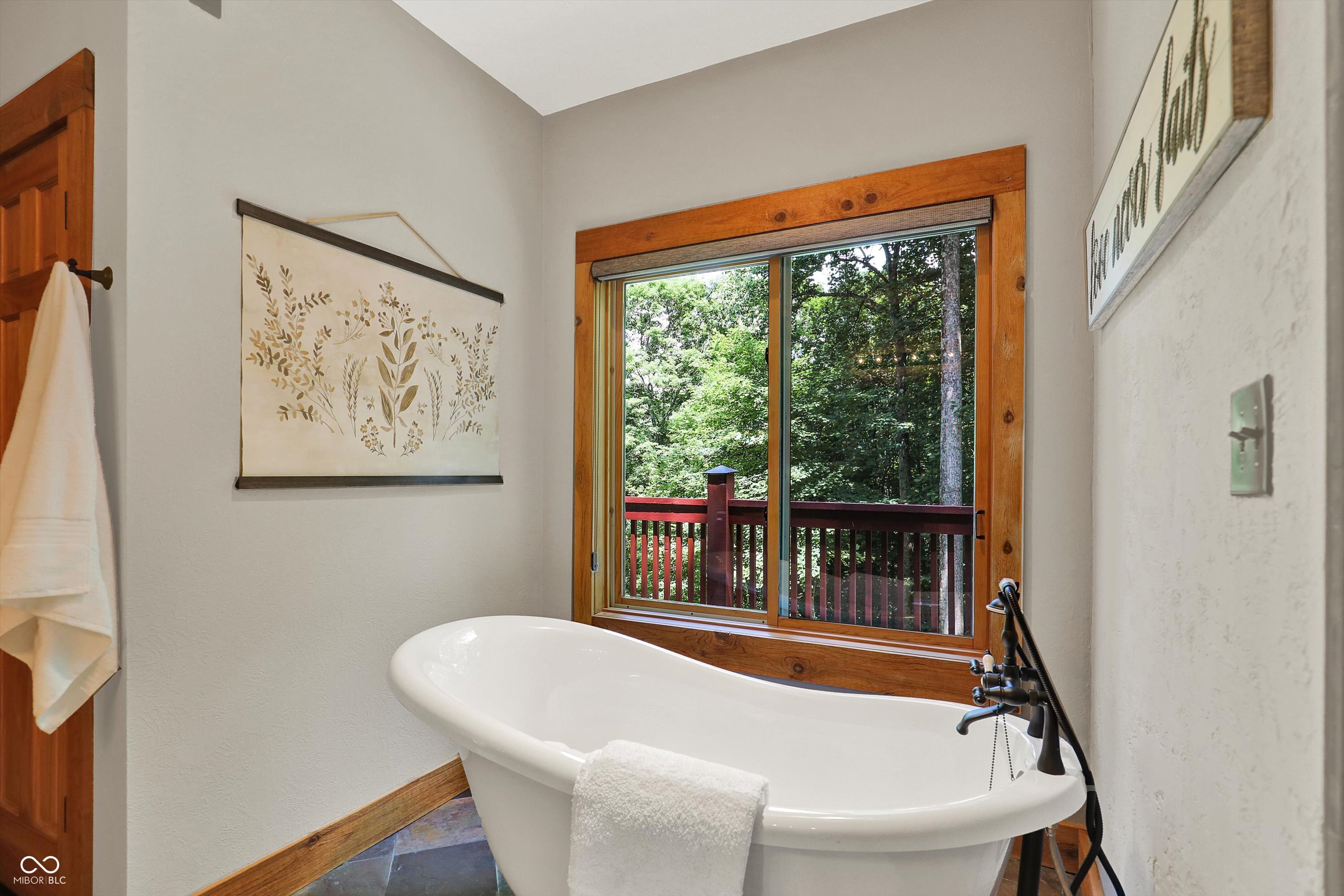 Unionville, Indiana, 47468, United States, 4 Bedrooms Bedrooms, ,5 BathroomsBathrooms,Residential,For Sale,1870094