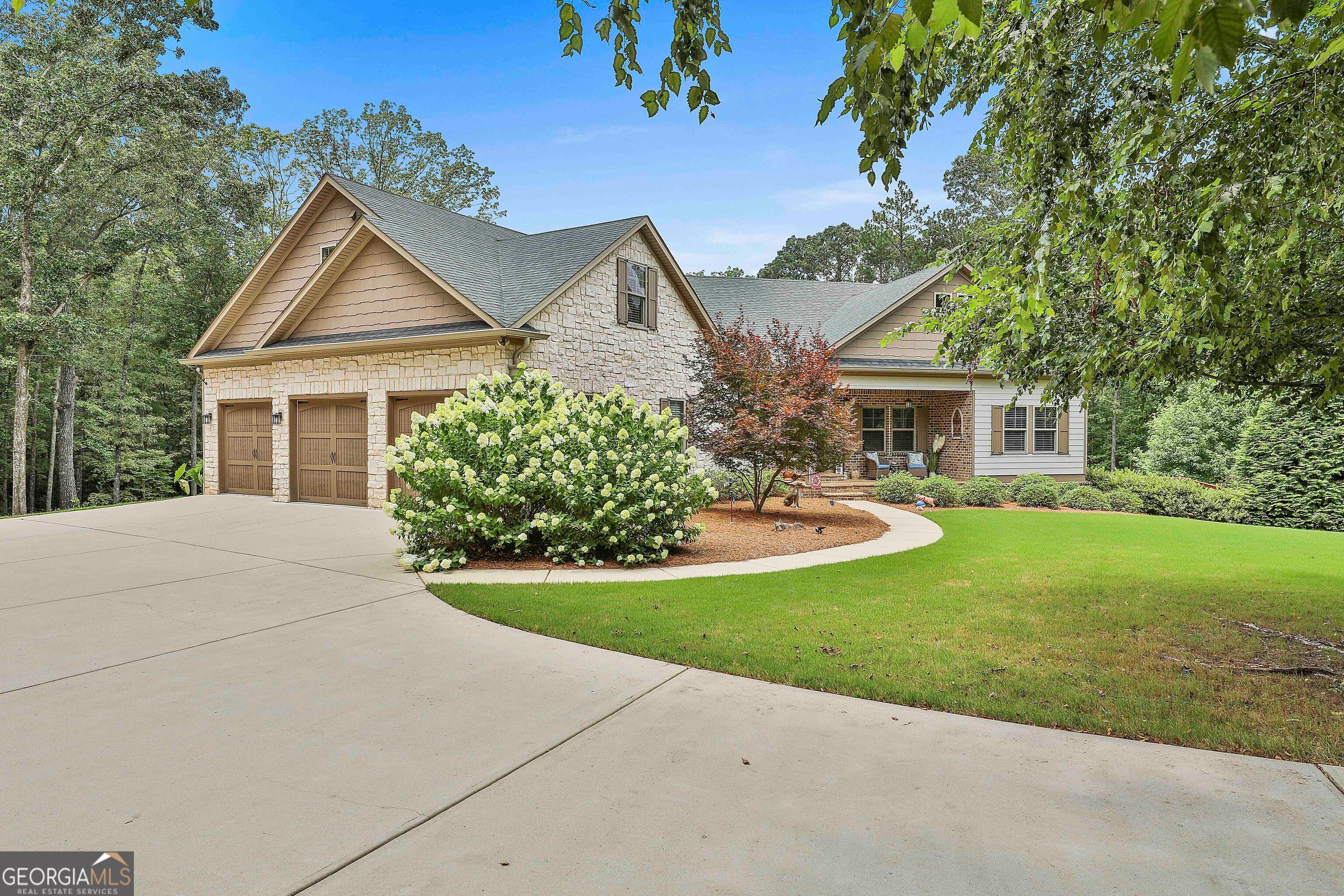 Dallas, Georgia, 30157, United States, 6 Bedrooms Bedrooms, ,6 BathroomsBathrooms,Residential,For Sale,1885039
