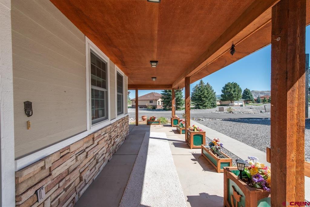 Montrose, Colorado, 81403, United States, 3 Bedrooms Bedrooms, ,2 BathroomsBathrooms,Residential,For Sale,1977225