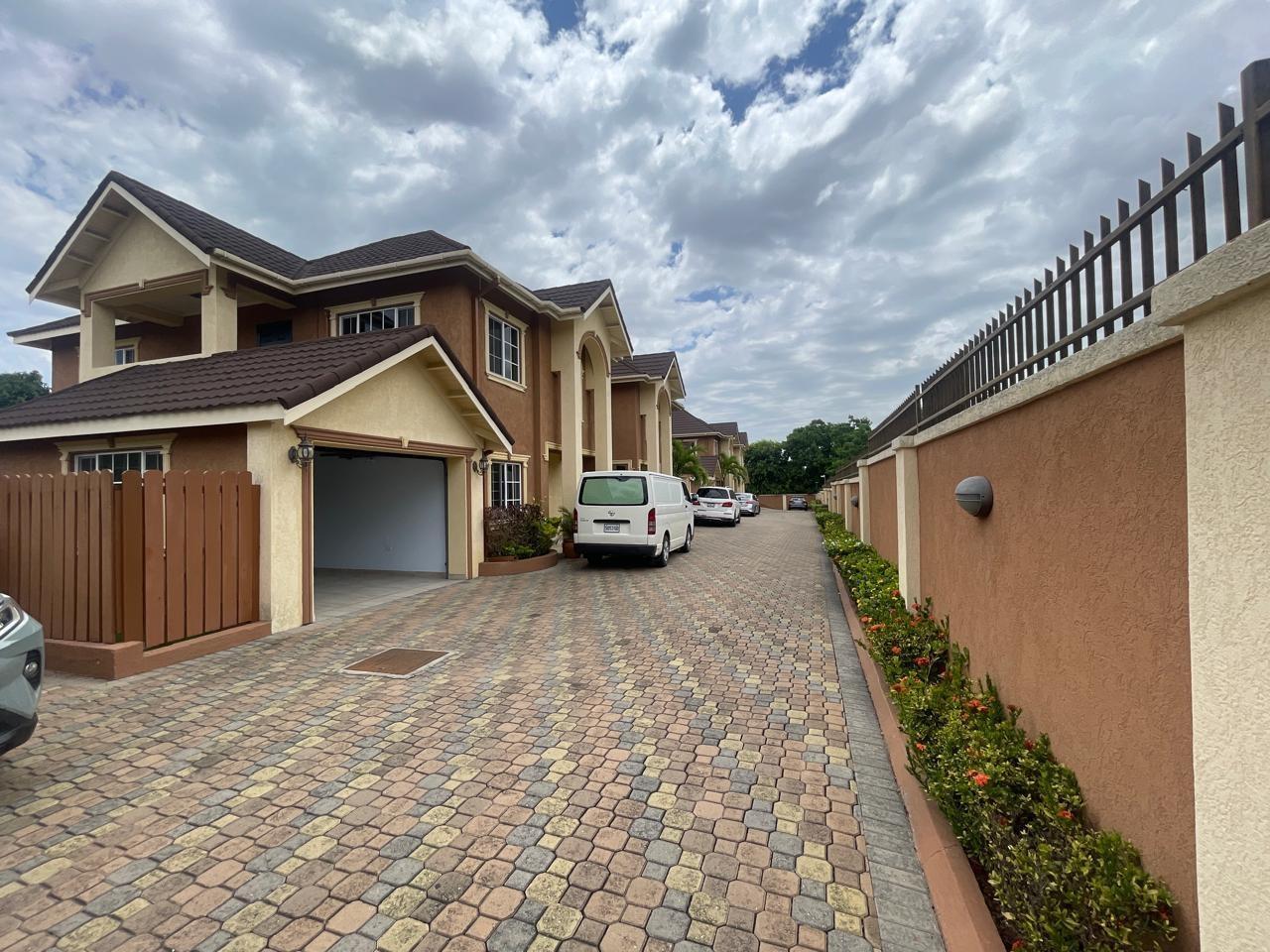 Kingston & St. Andrew, JM, 4 Bedrooms Bedrooms, ,4 BathroomsBathrooms,Residential,For Sale,1911465