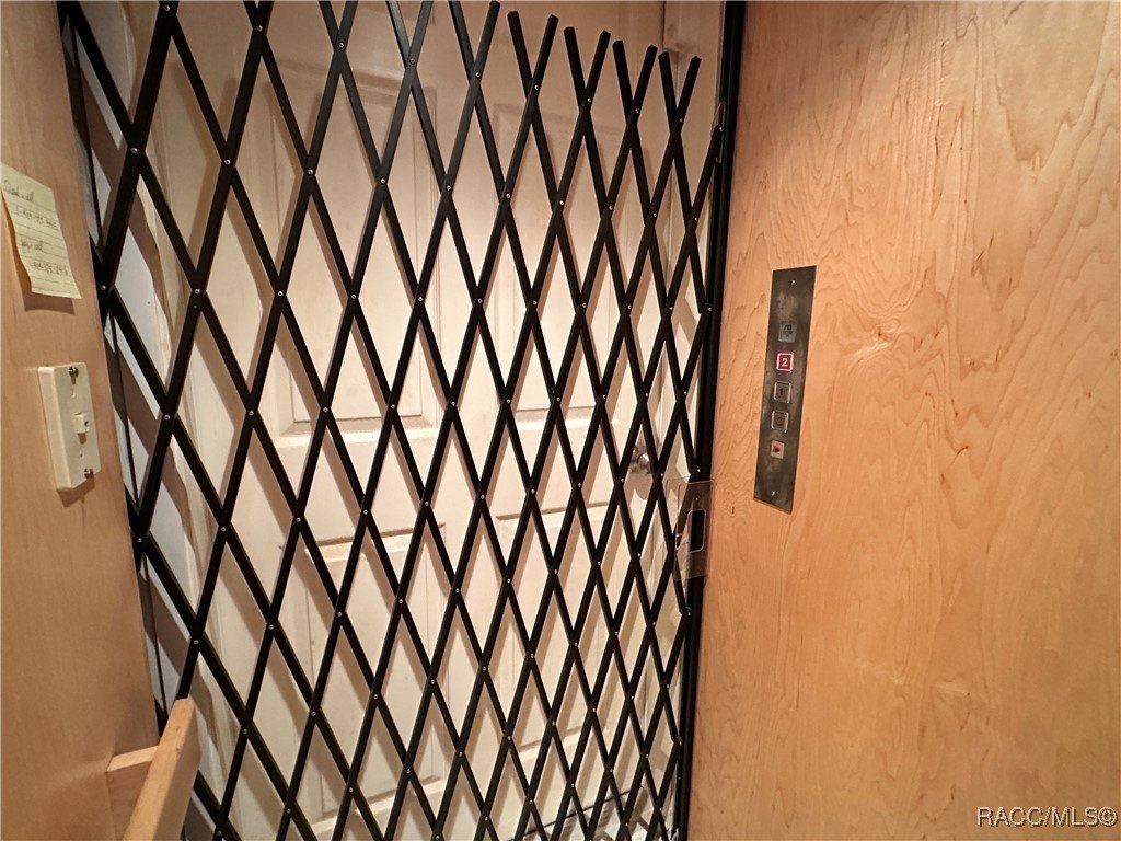 Crystal River, Florida, 34429, United States, 4 Bedrooms Bedrooms, ,3 BathroomsBathrooms,Residential,For Sale,1996734