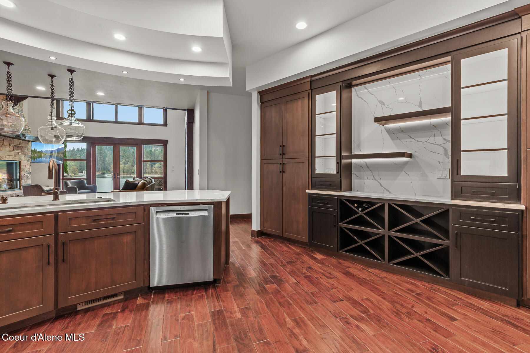 Coeur d'Alene, Idaho, 83814, United States, 4 Bedrooms Bedrooms, ,4 BathroomsBathrooms,Residential,For Sale,1978612