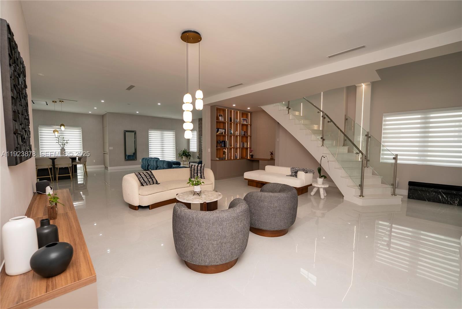 Doral, Florida, 33122, United States, 4 Bedrooms Bedrooms, ,5 BathroomsBathrooms,Residential,For Sale,2002186