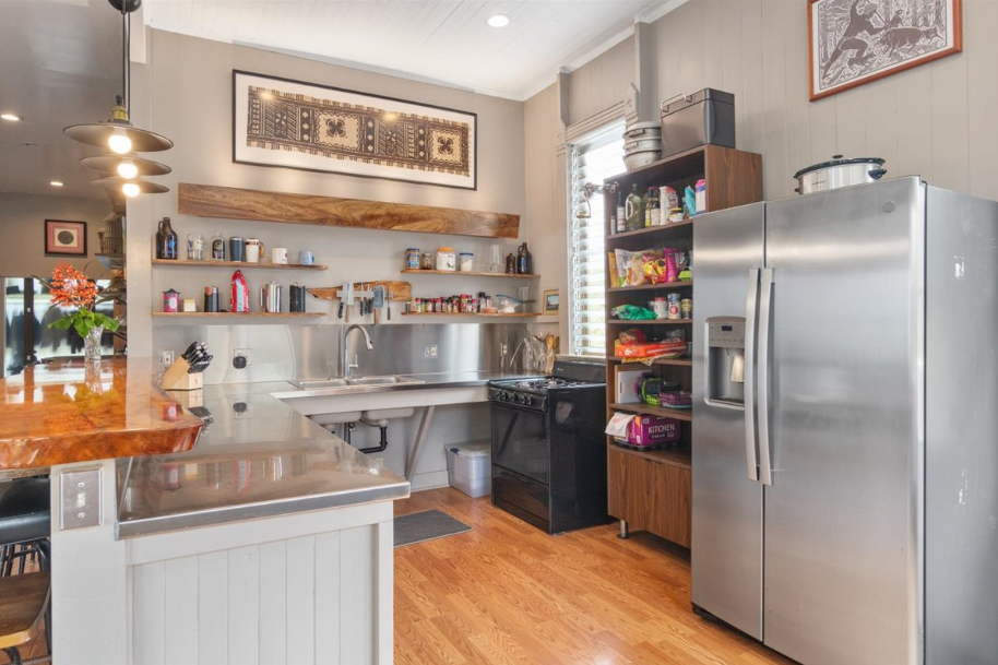 Hakalau, Hawaii, 96710, United States, 4 Bedrooms Bedrooms, ,3 BathroomsBathrooms,Residential,For Sale,1974995