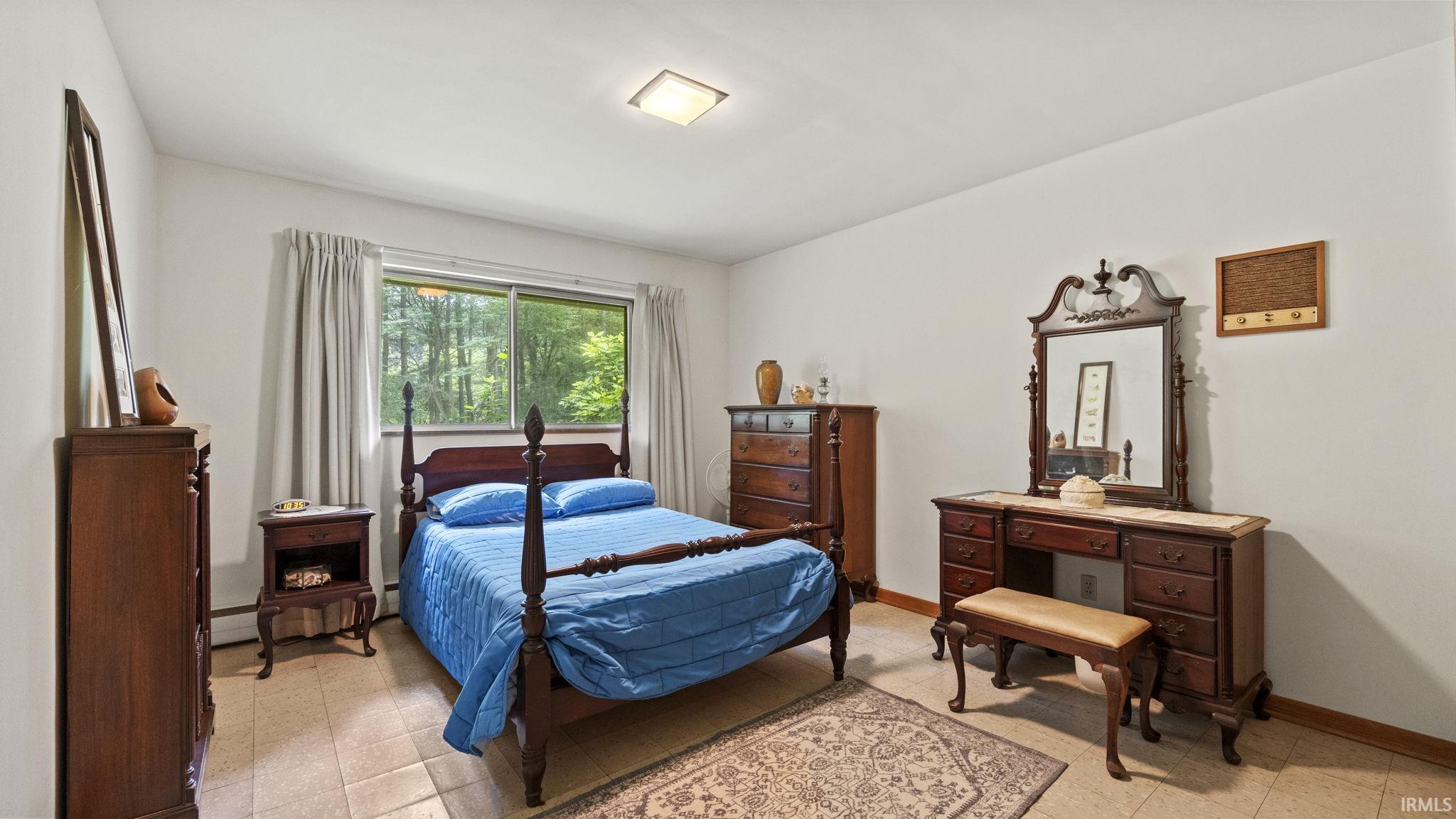 Markle, Indiana, 46770, United States, 3 Bedrooms Bedrooms, ,3 BathroomsBathrooms,Residential,For Sale,1973657