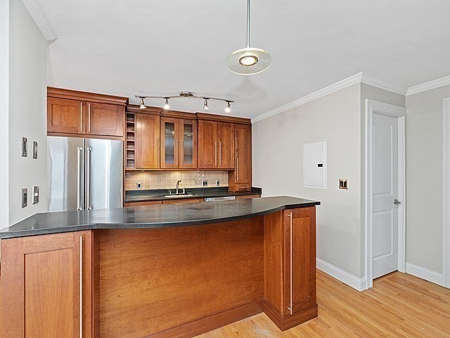 Brookline, Massachusetts, 02446, United States, 1 Bedroom Bedrooms, ,1 BathroomBathrooms,Residential,For Sale,1737969