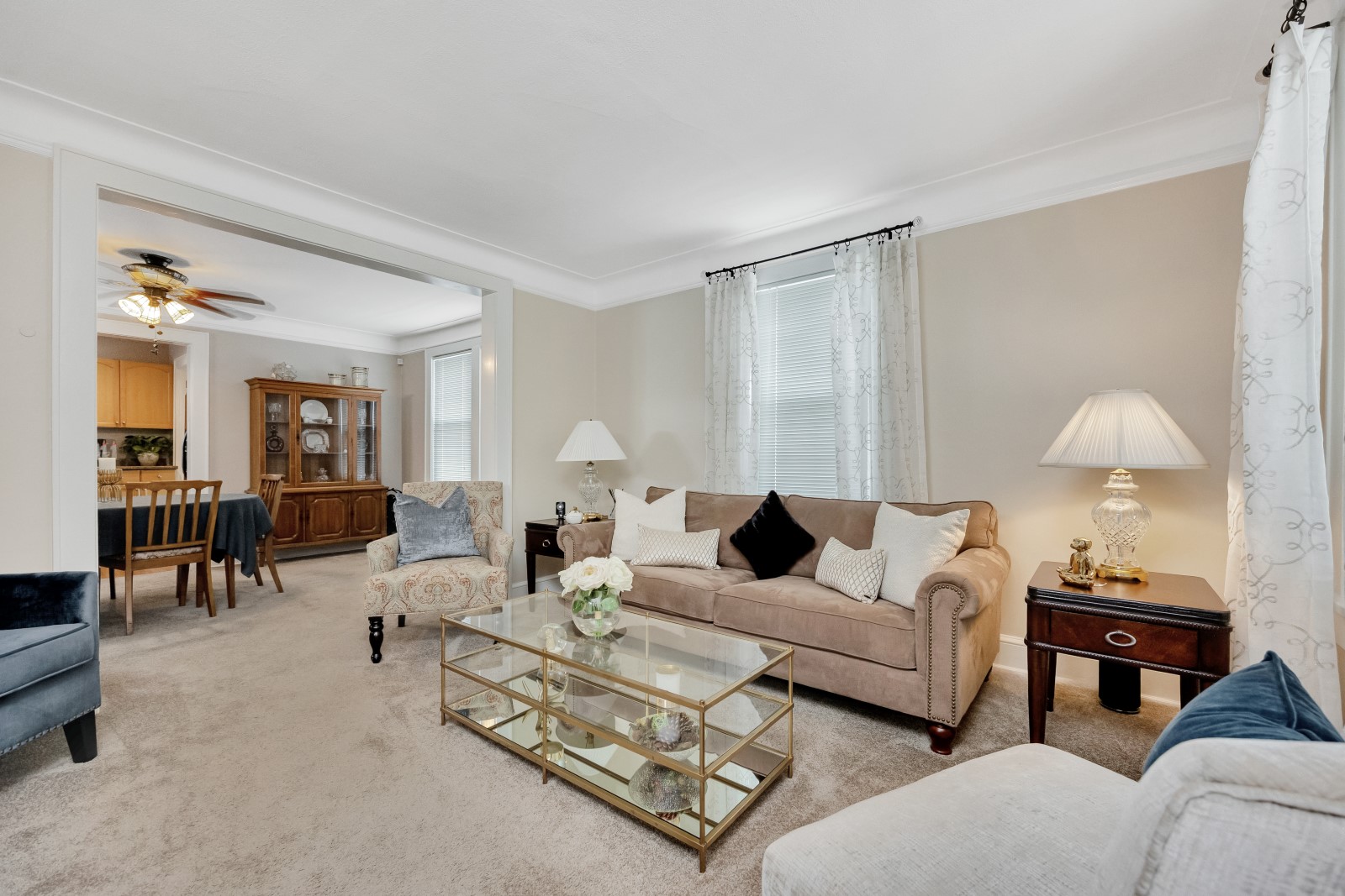 Queens Village, New York, 11428, United States, 2 Bedrooms Bedrooms, ,2 BathroomsBathrooms,Residential,For Sale,1987931