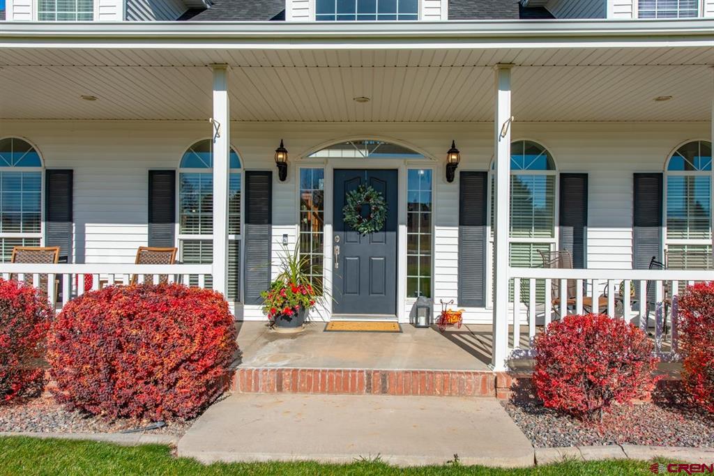 Montrose, Colorado, 81403, United States, 4 Bedrooms Bedrooms, ,4 BathroomsBathrooms,Residential,For Sale,1994276