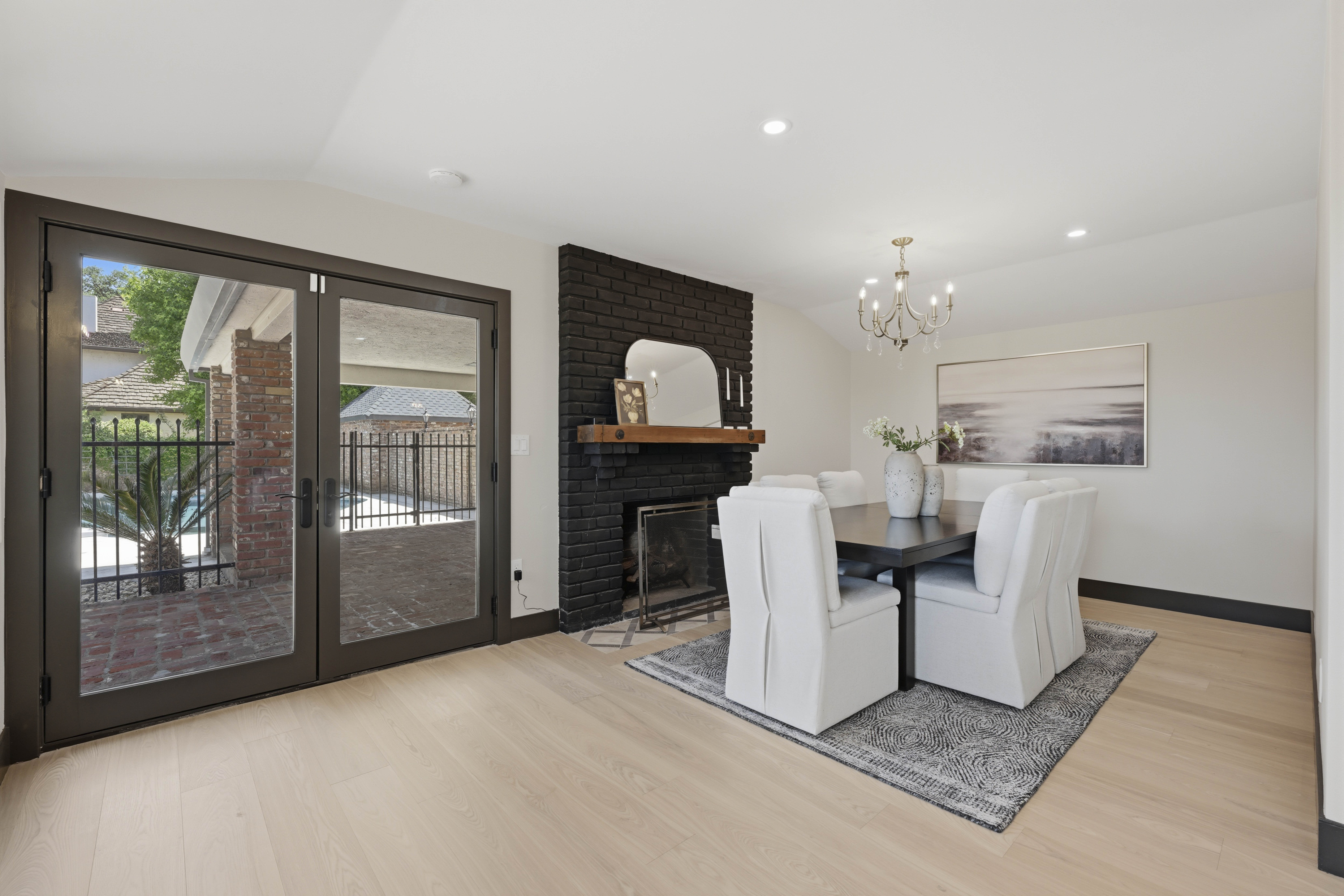  9815 Mira Del Rio Drive, Sacramento, CA 95827 - 物件實景