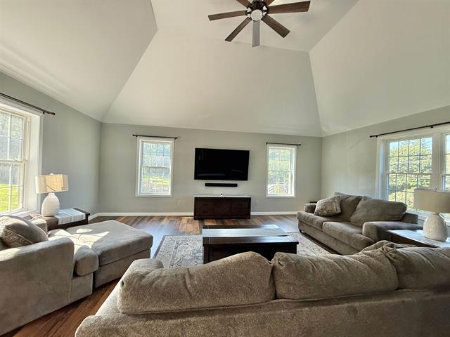 Weare, New Hampshire, 03281, United States, 3 Bedrooms Bedrooms, ,2 BathroomsBathrooms,Residential,For Sale,1979448