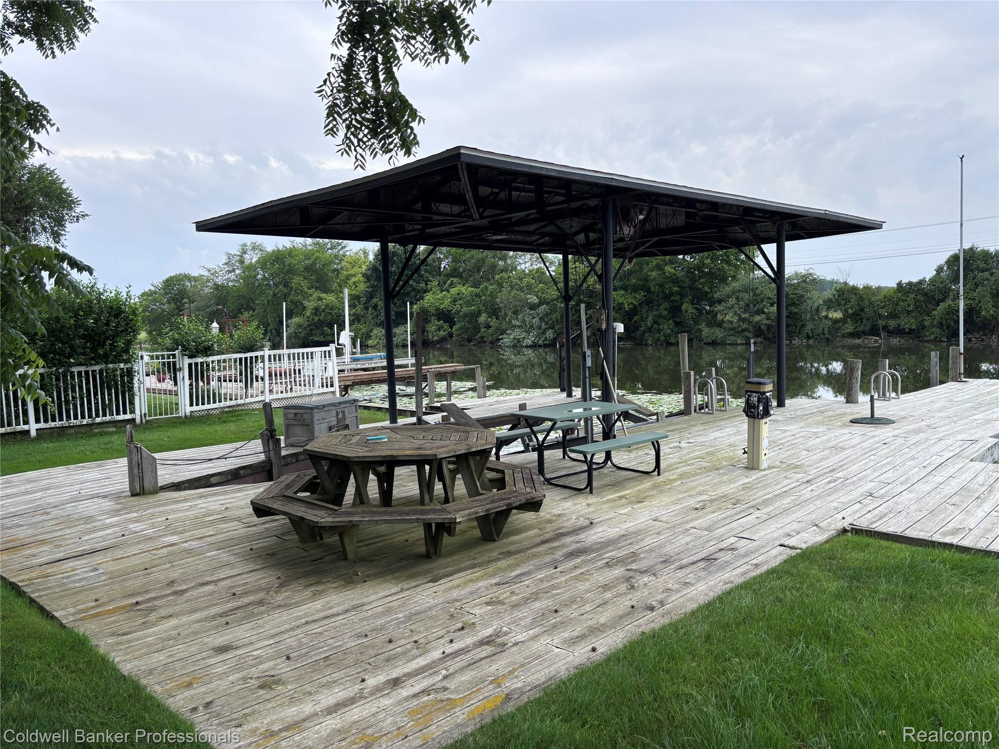HarrisonTownship, Michigan, 48045, United States, 4 Bedrooms Bedrooms, ,3 BathroomsBathrooms,Residential,For Sale,1896563