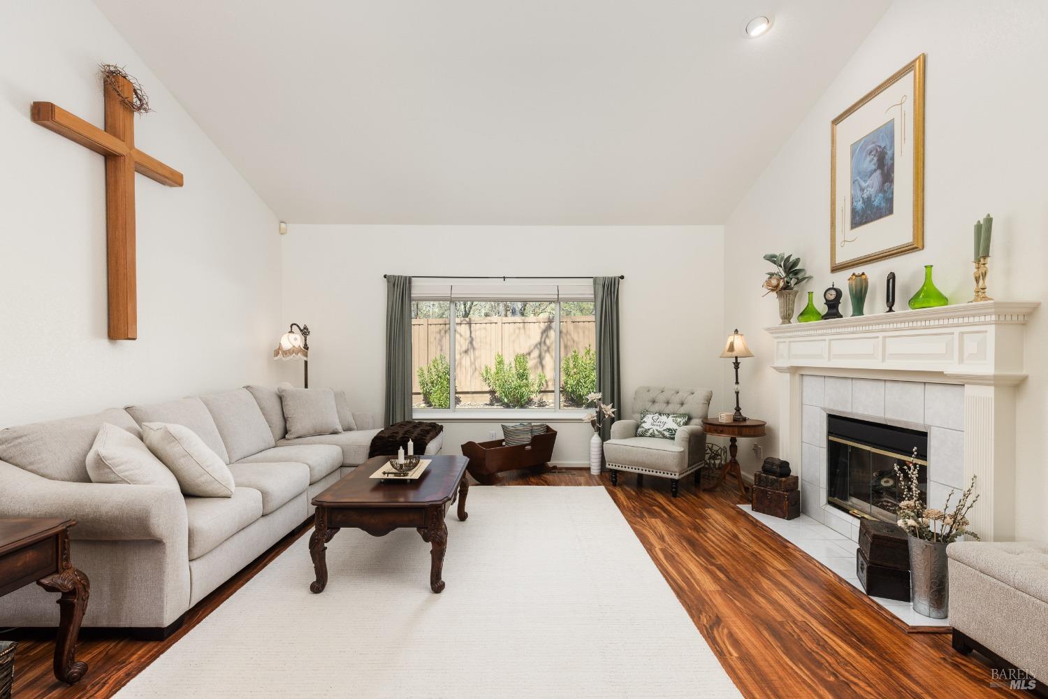 Santa Rosa, California, 95409, United States, 3 Bedrooms Bedrooms, ,2 BathroomsBathrooms,Residential,For Sale,1746074