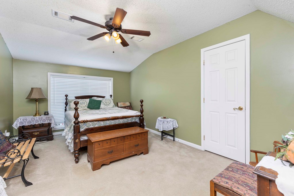 Salem, Alabama, 36874, United States, 4 Bedrooms Bedrooms, ,4 BathroomsBathrooms,Residential,For Sale,1947169