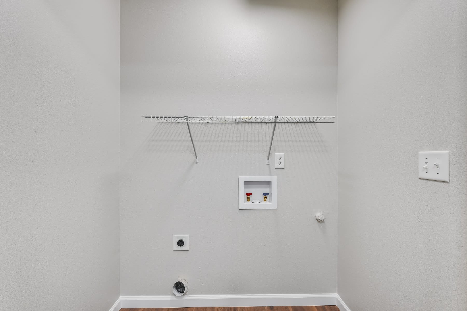  2106 CHARLIE CT Forest Grove, OR 97116 - 物件實景