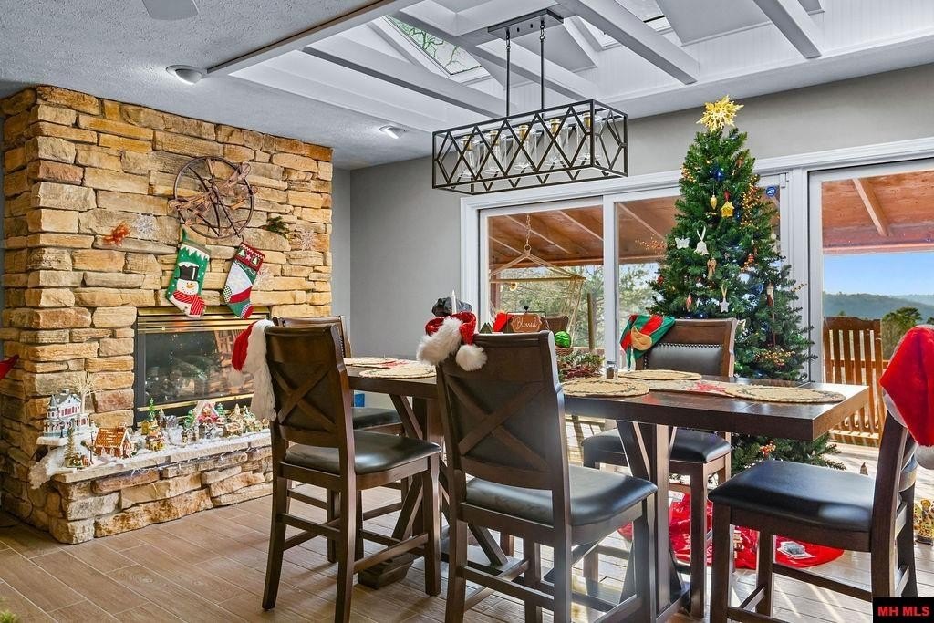 Jordan, Arkansas, 72519, United States, 4 Bedrooms Bedrooms, ,4 BathroomsBathrooms,Residential,For Sale,2005466