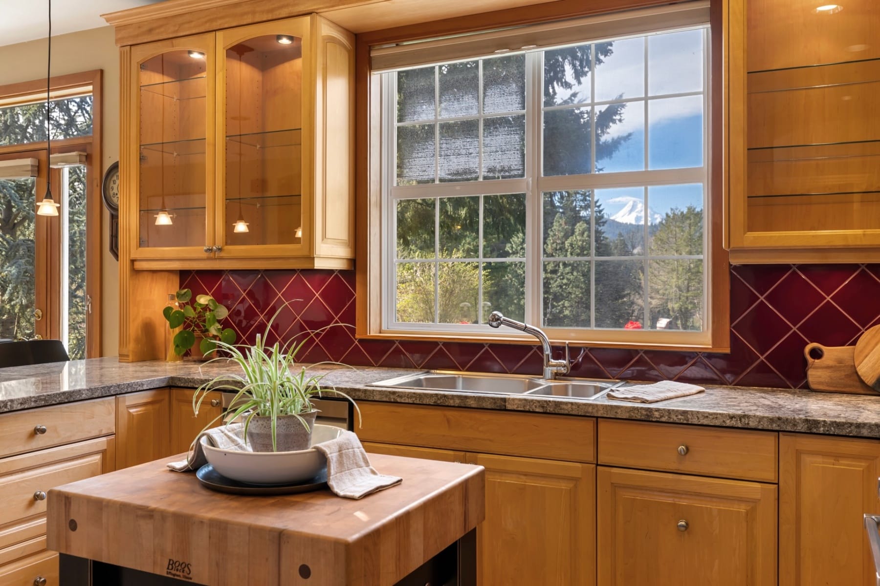  4050 SYLVESTER DR Hood River, OR 97031 - 物件實景