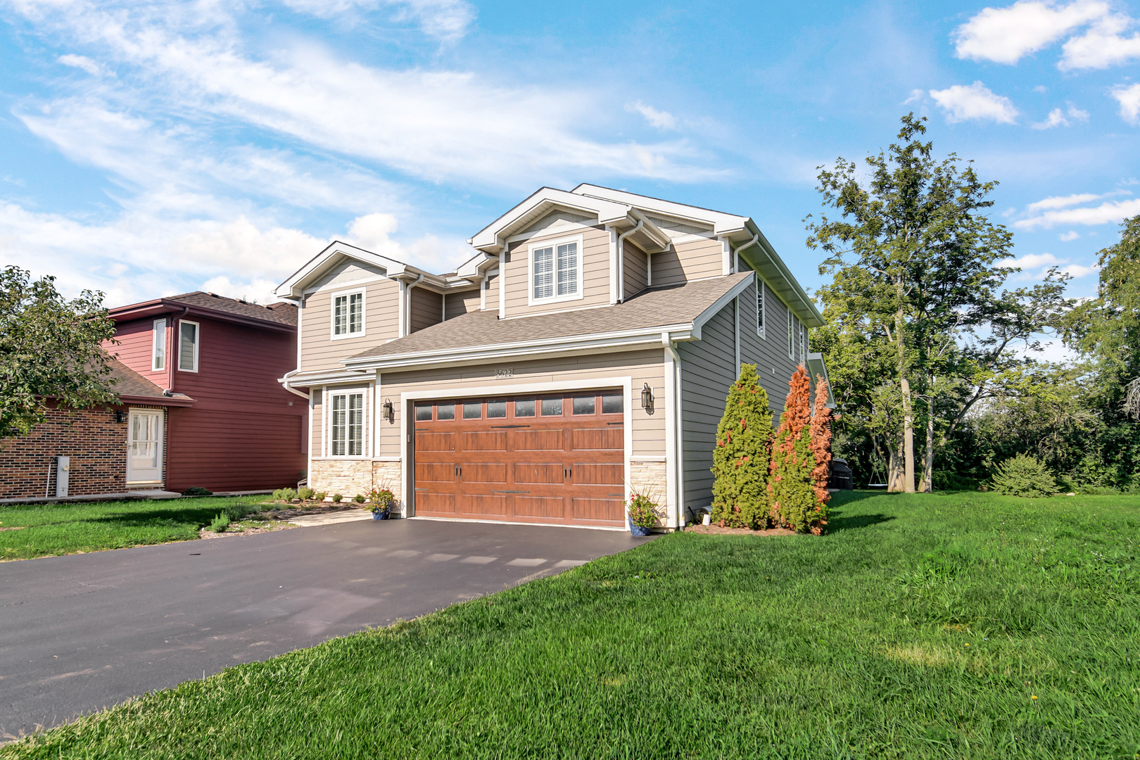 Downers Grove, Illinois, 60516, United States, 4 Bedrooms Bedrooms, ,5 BathroomsBathrooms,Residential,For Sale,1905764