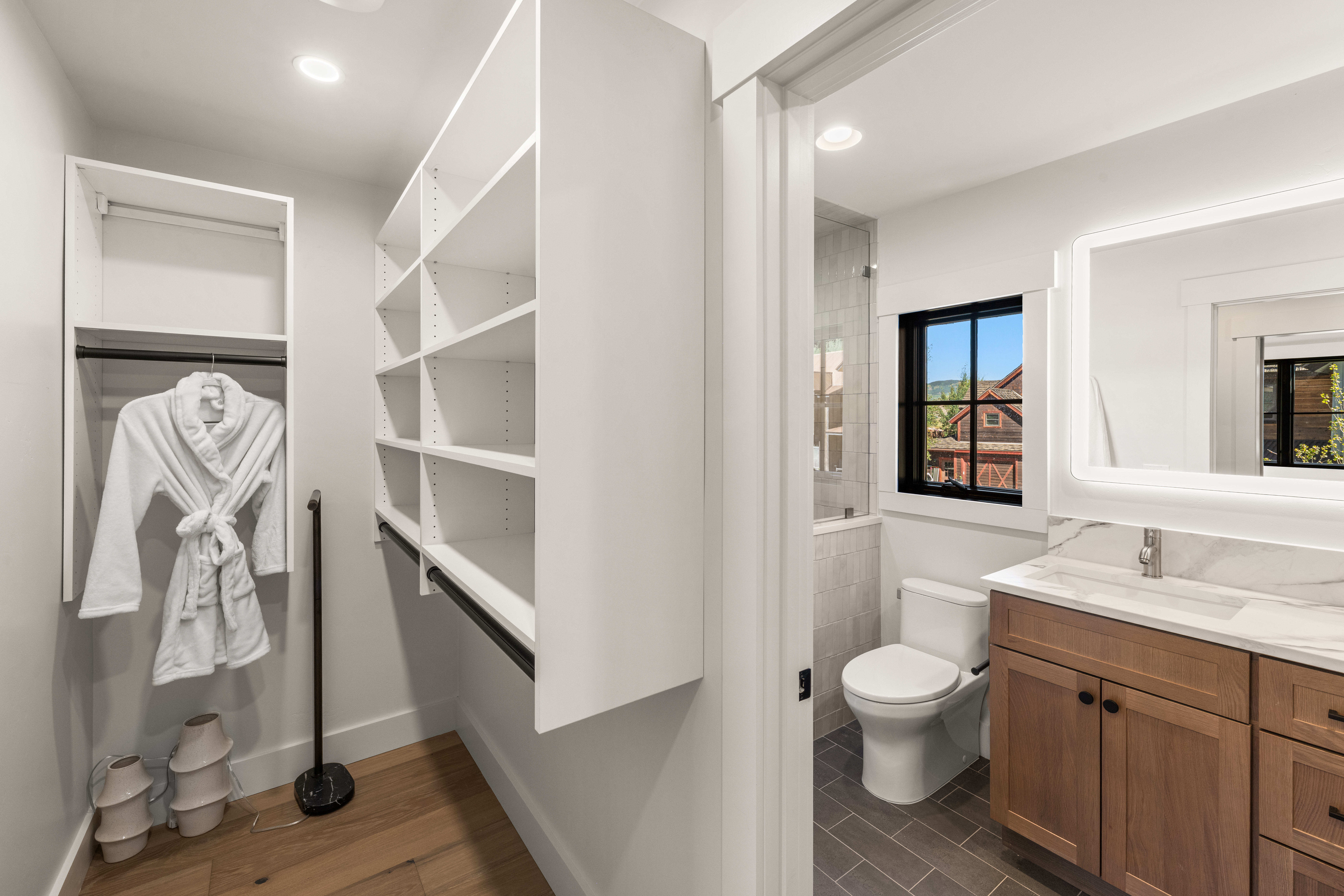  Newly Built End-Unit Townhome Offers The Ultimate Mountain LIfestyle - 物件實景