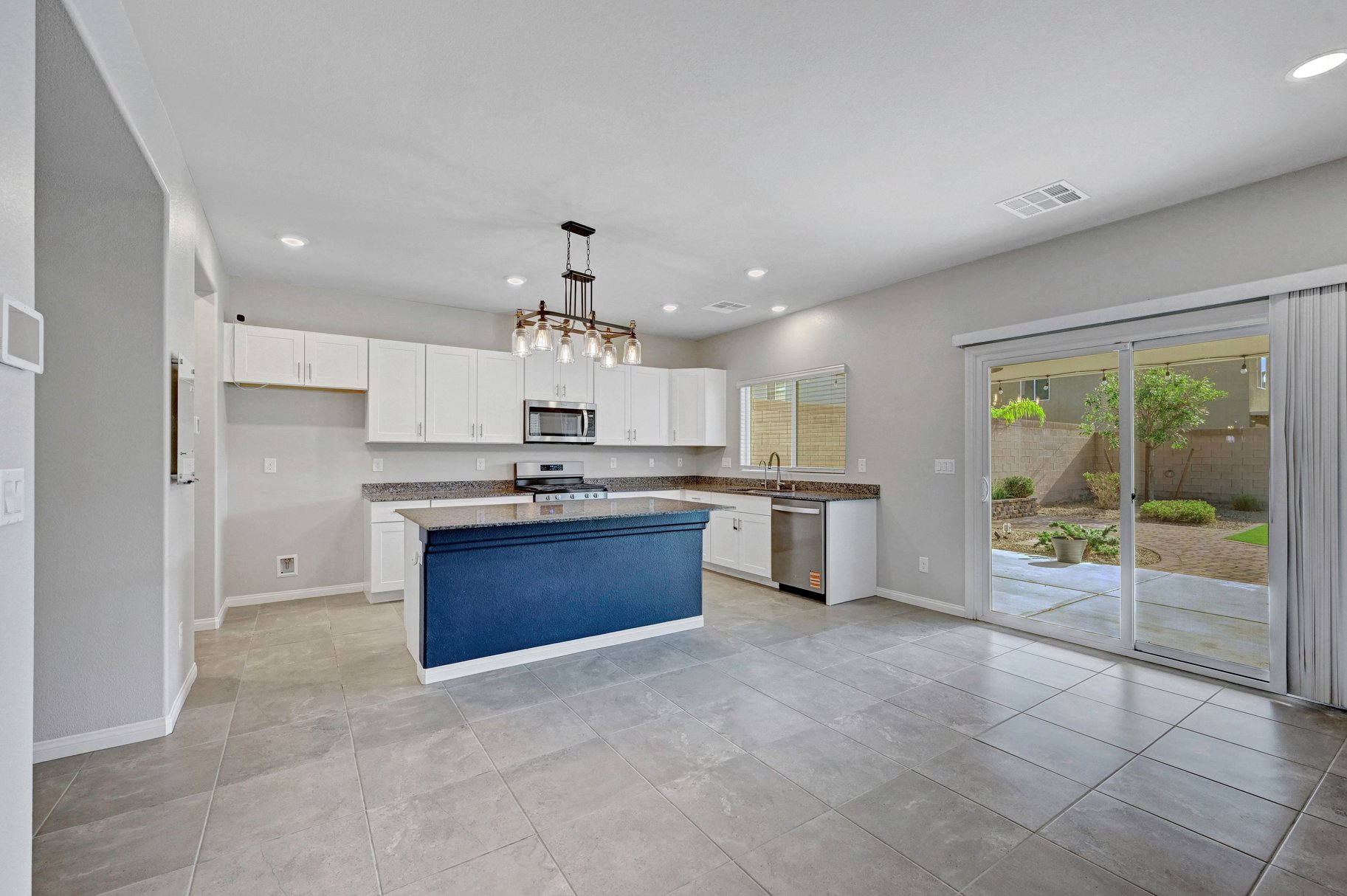  Spacious Valley Vista 5BR with Loft, 3-Car Garage & Premium Lot Size - 物件實景
