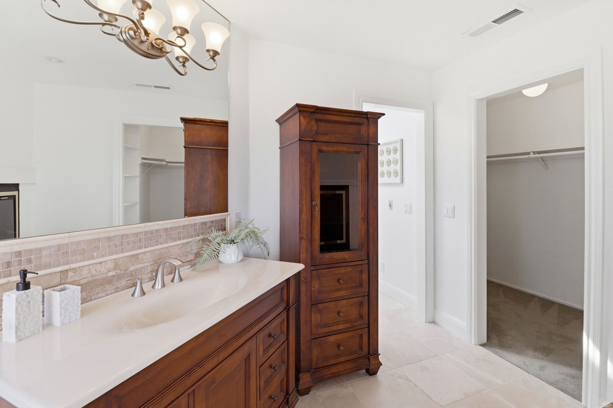  2635 Ponce Avenue, Belmont, Calfornia - 物件實景