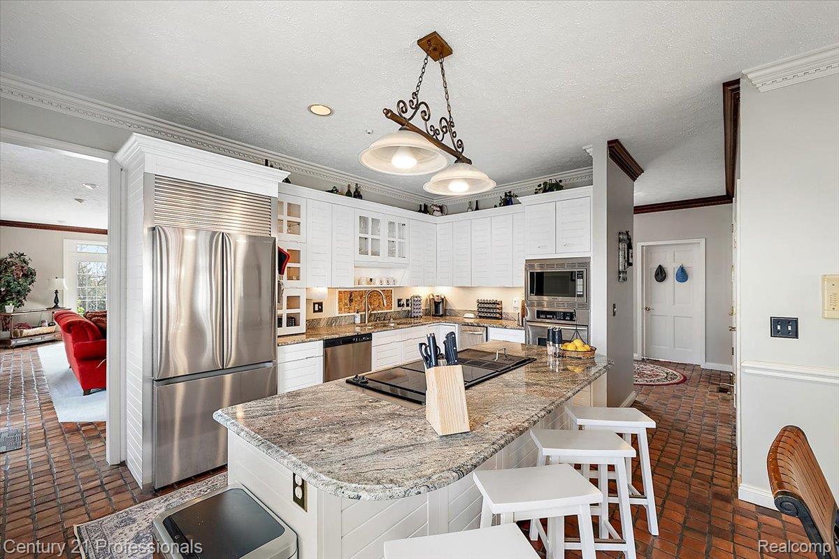 Clarkston, Michigan, 48348, United States, 3 Bedrooms Bedrooms, ,4 BathroomsBathrooms,Residential,For Sale,2036106