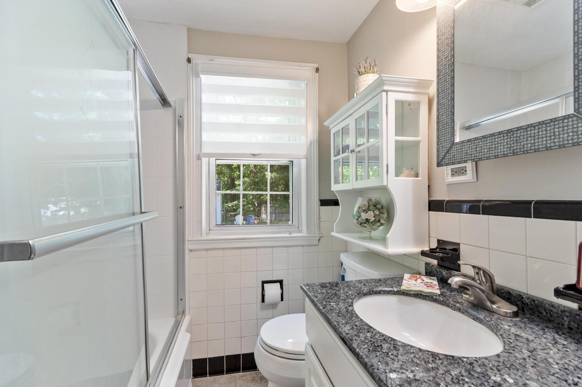  9 Oaklandvale Ave, Saugus, MA, 01906 - 物件實景