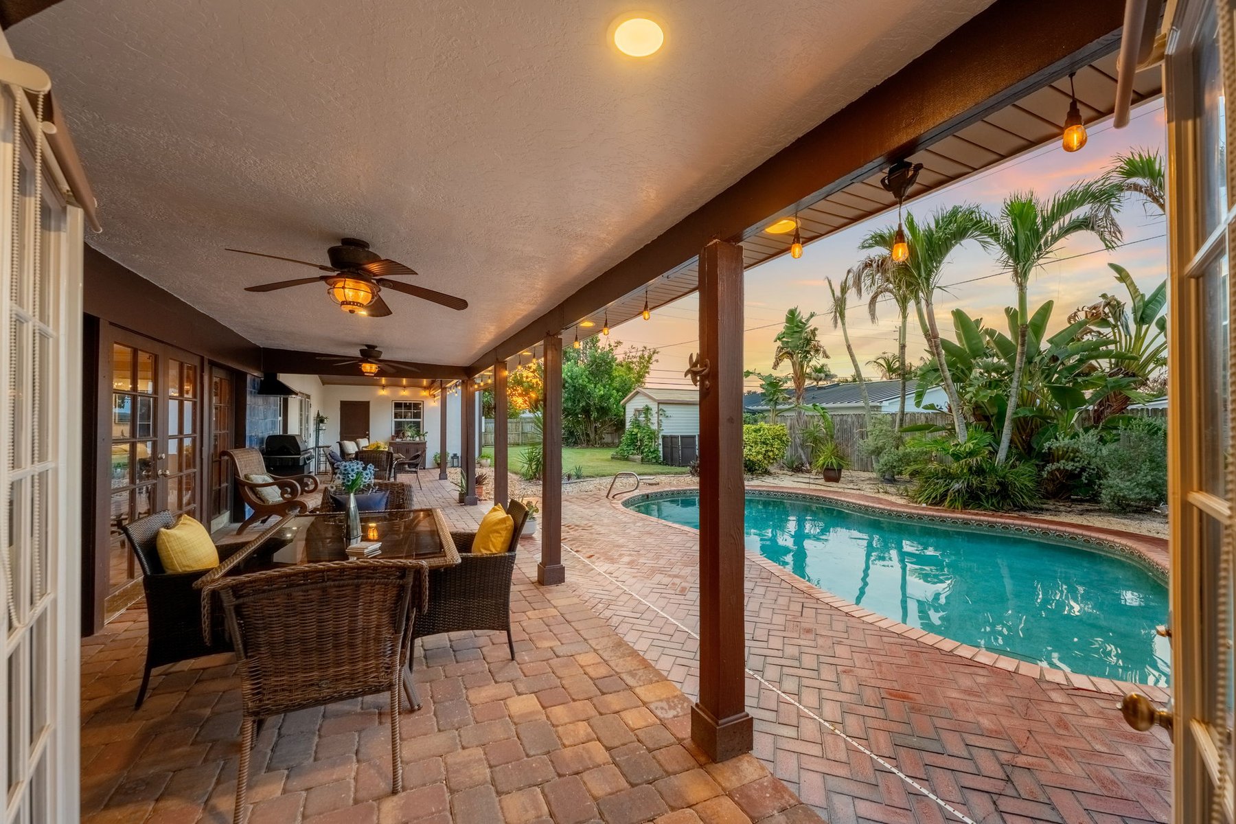 240 Deland Avenue, Indialantic, FL, 32903 - 物件實景