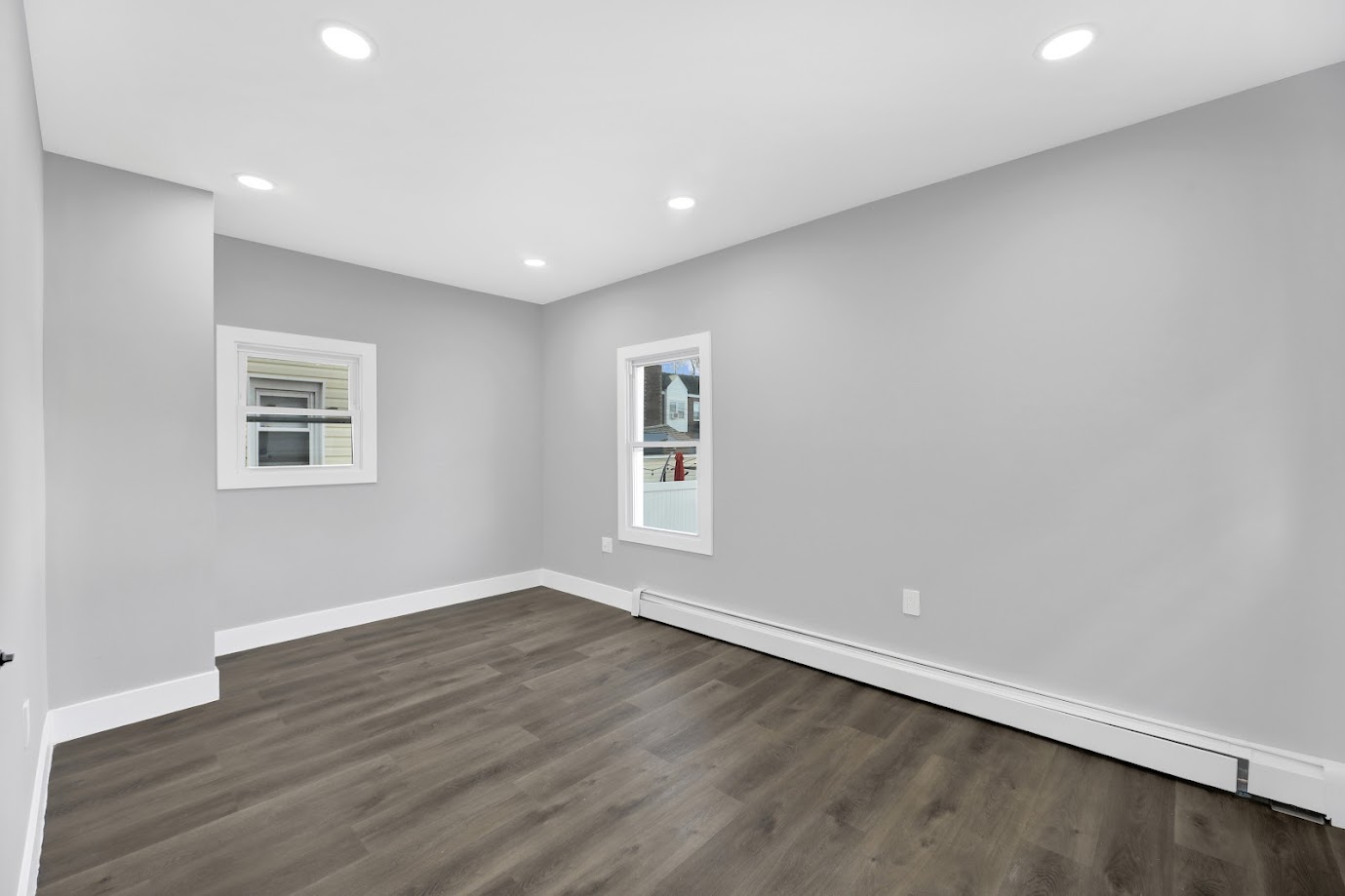 Queens Village, New York, 11429, United States, 4 Bedrooms Bedrooms, ,3 BathroomsBathrooms,Residential,For Sale,2005835