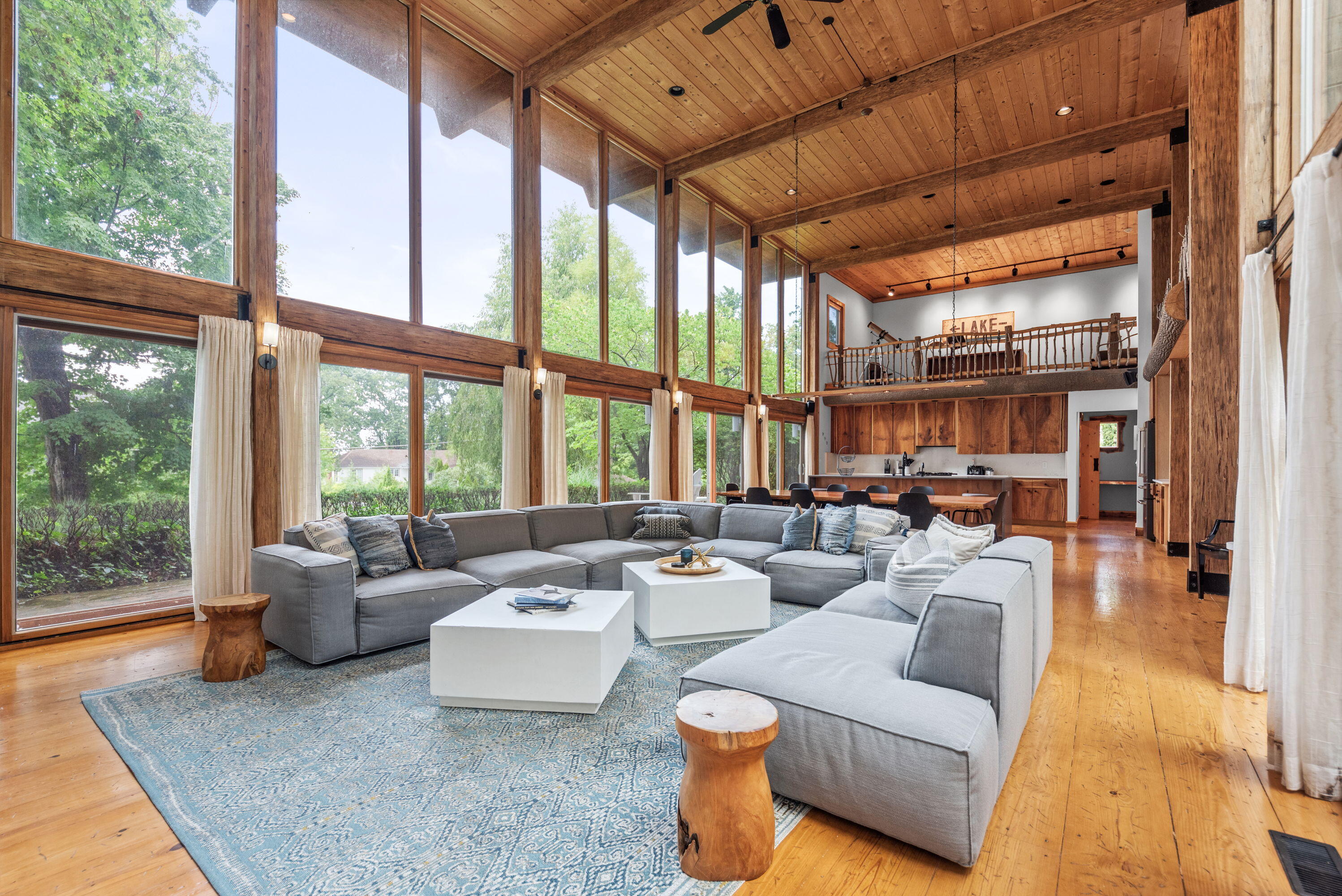 Lakeside, Michigan, 49116, United States, 3 Bedrooms Bedrooms, ,3 BathroomsBathrooms,Residential,For Sale,1926204
