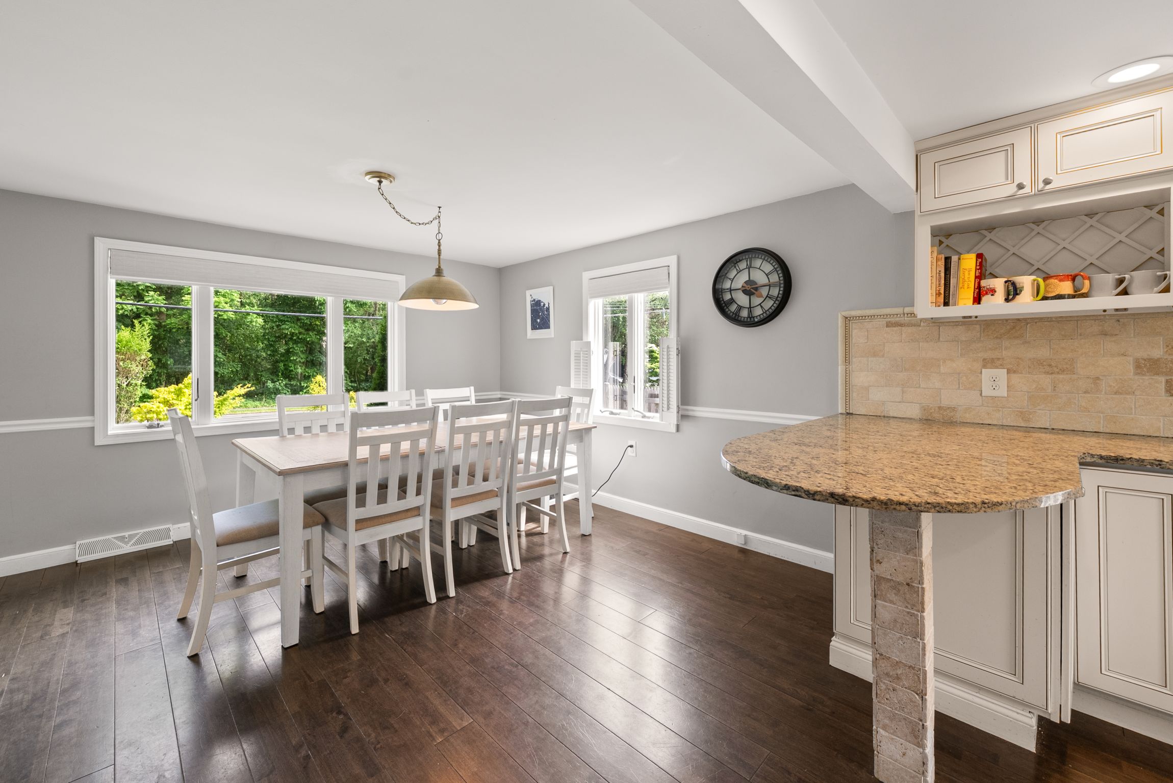  169 Pond St, Cohasset, MA, 02025 - 物件實景