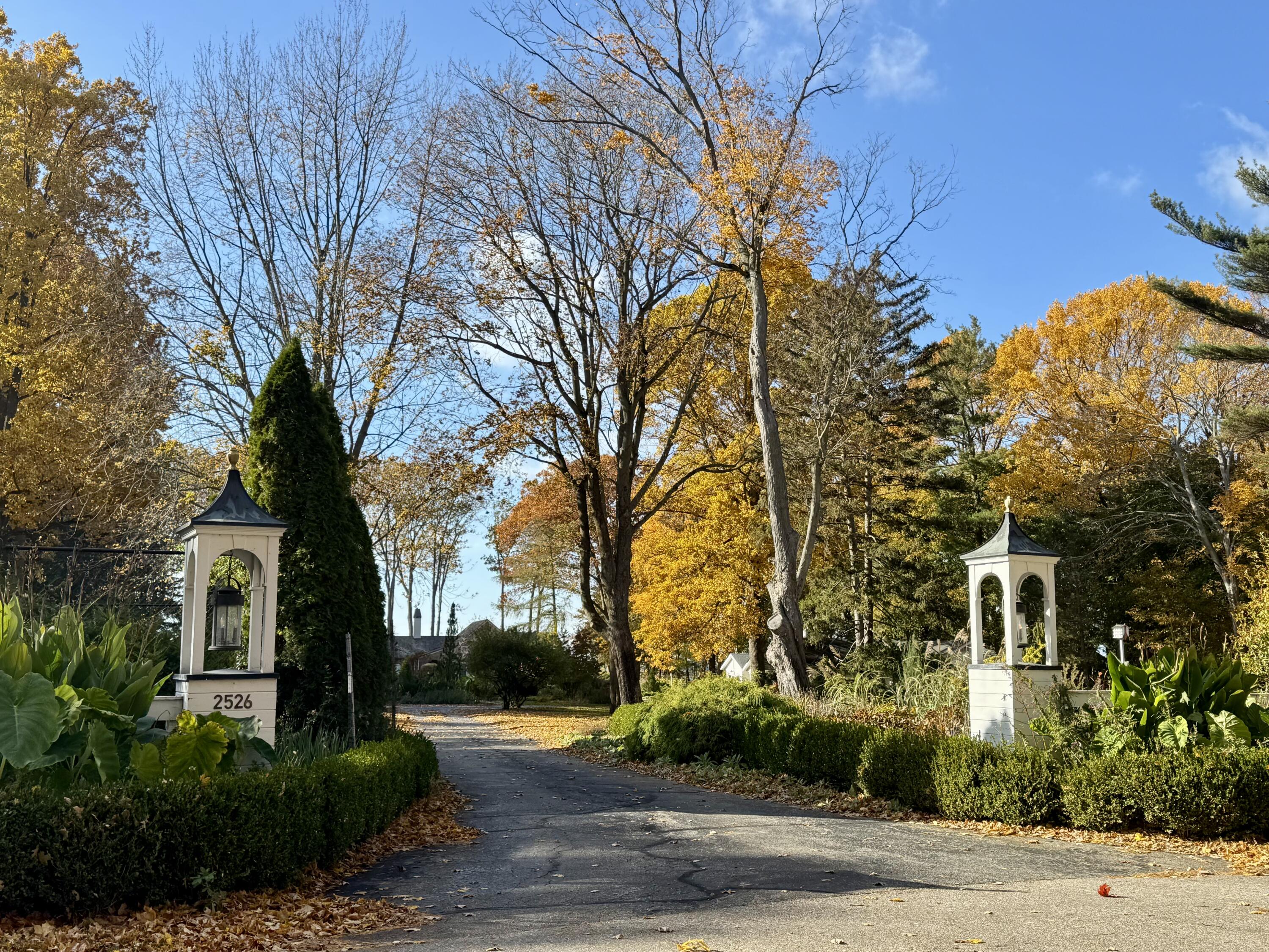 Fennville, Michigan, 49408, United States, 9 Bedrooms Bedrooms, ,10 BathroomsBathrooms,Residential,For Sale,1992421