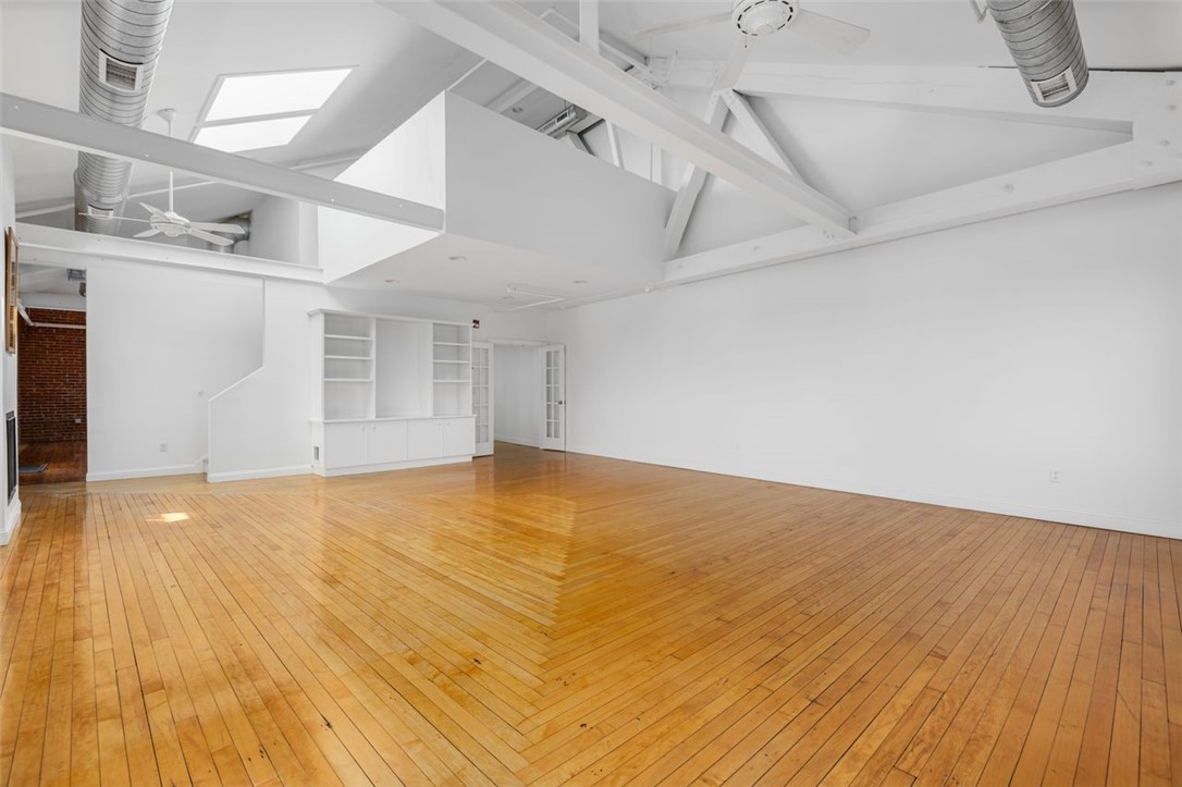 Providence, Rhode Island, 02903, United States, 1 Bedroom Bedrooms, ,2 BathroomsBathrooms,Residential,For Sale,1917986