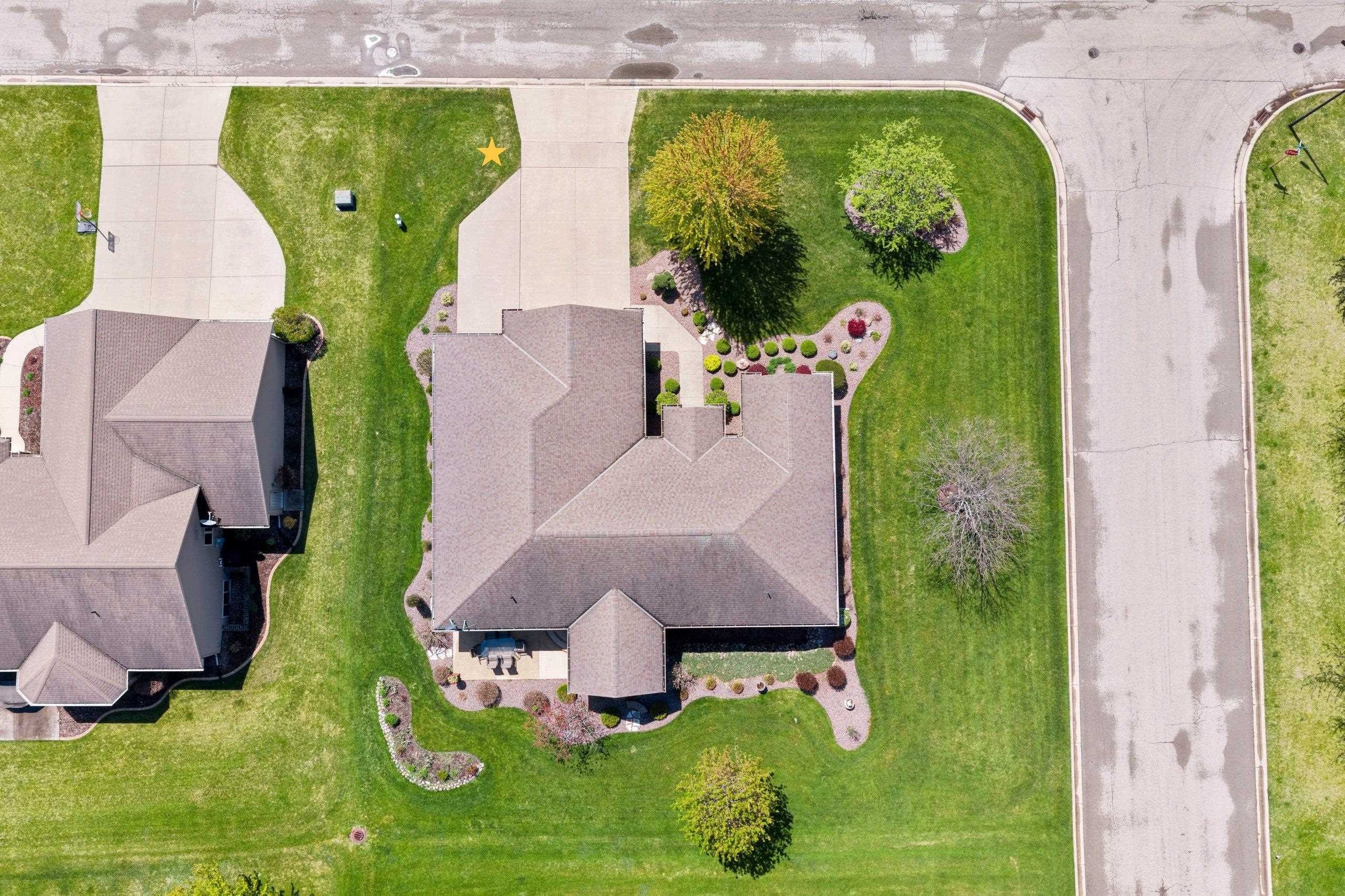 DE PERE, Wisconsin, 54115, United States, 3 Bedrooms Bedrooms, ,4 BathroomsBathrooms,Residential,For Sale,2048400