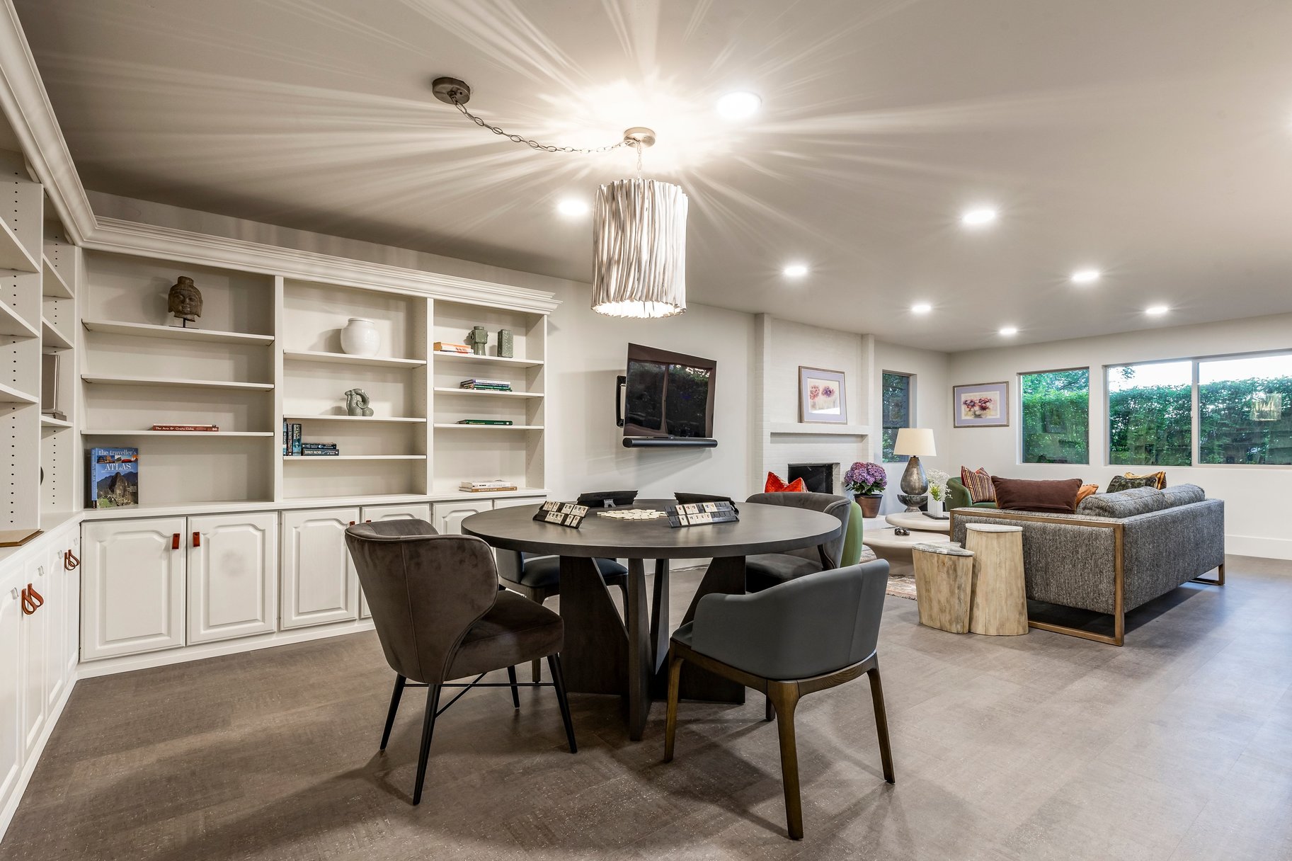  Fully Remodeled Entertainer