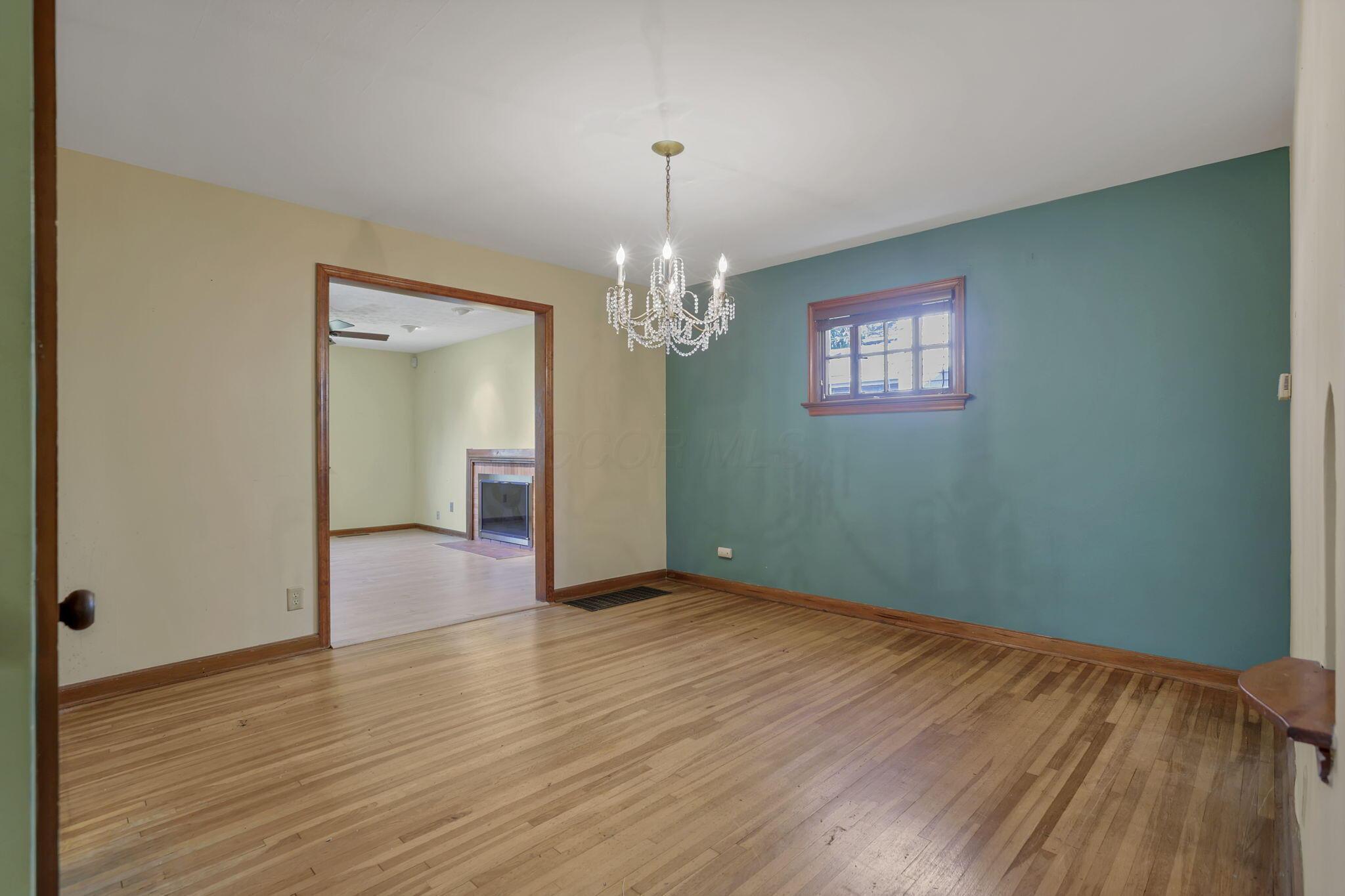 Bexley, Ohio, 43209, United States, 4 Bedrooms Bedrooms, ,3 BathroomsBathrooms,Residential,For Sale,1978539