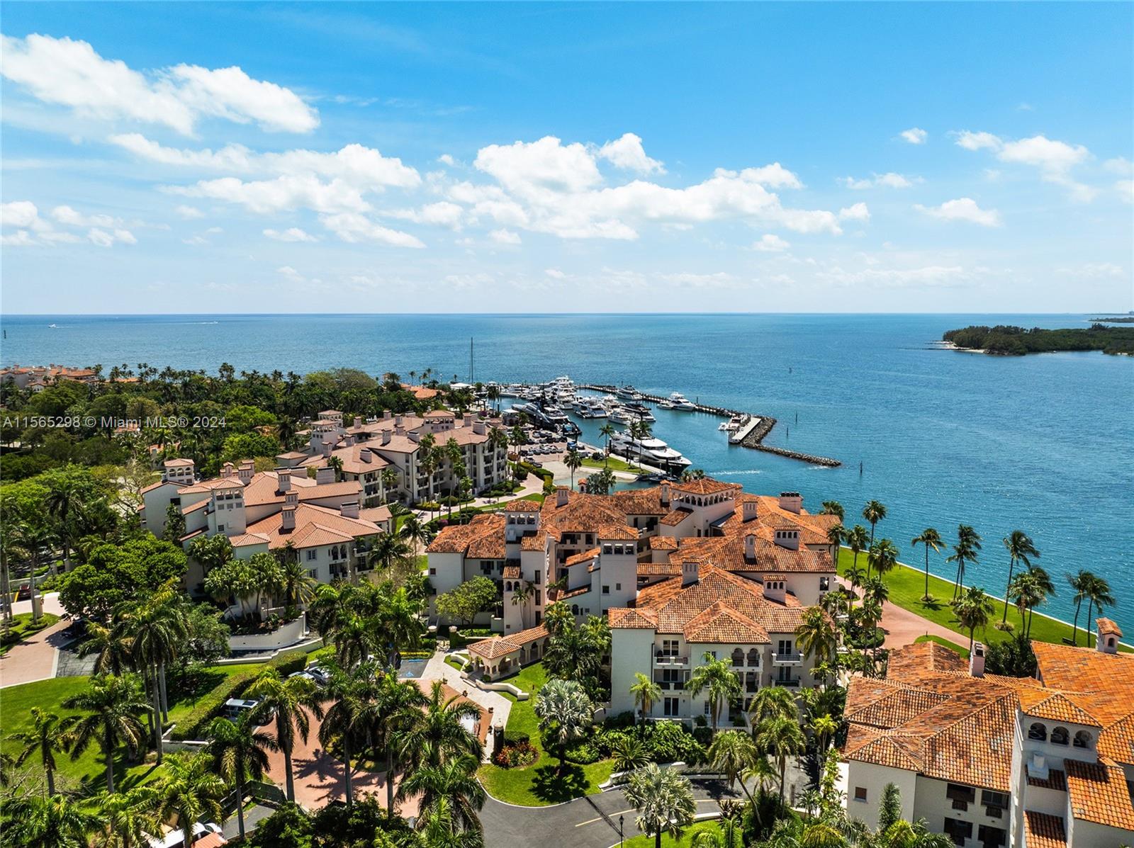 Miami Beach, Florida, 33109, United States, 3 Bedrooms Bedrooms, ,4 BathroomsBathrooms,Residential,For Sale,1926263