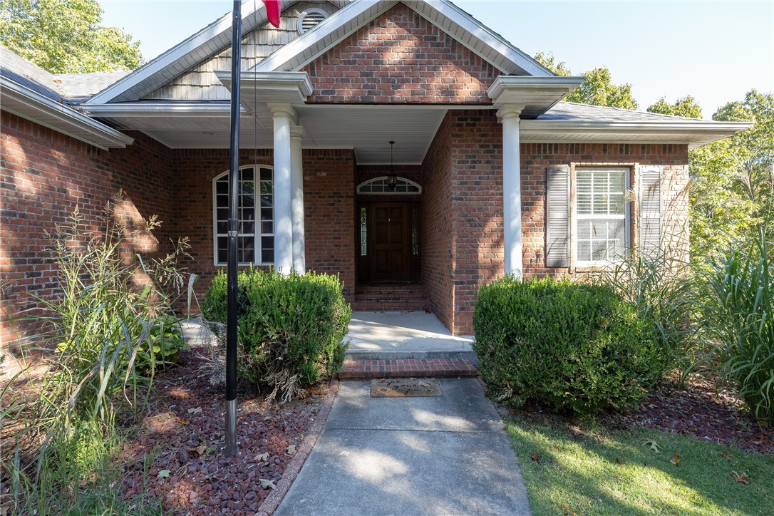 Bella Vista, Arkansas, 72715, United States, 3 Bedrooms Bedrooms, ,4 BathroomsBathrooms,Residential,For Sale,1971297