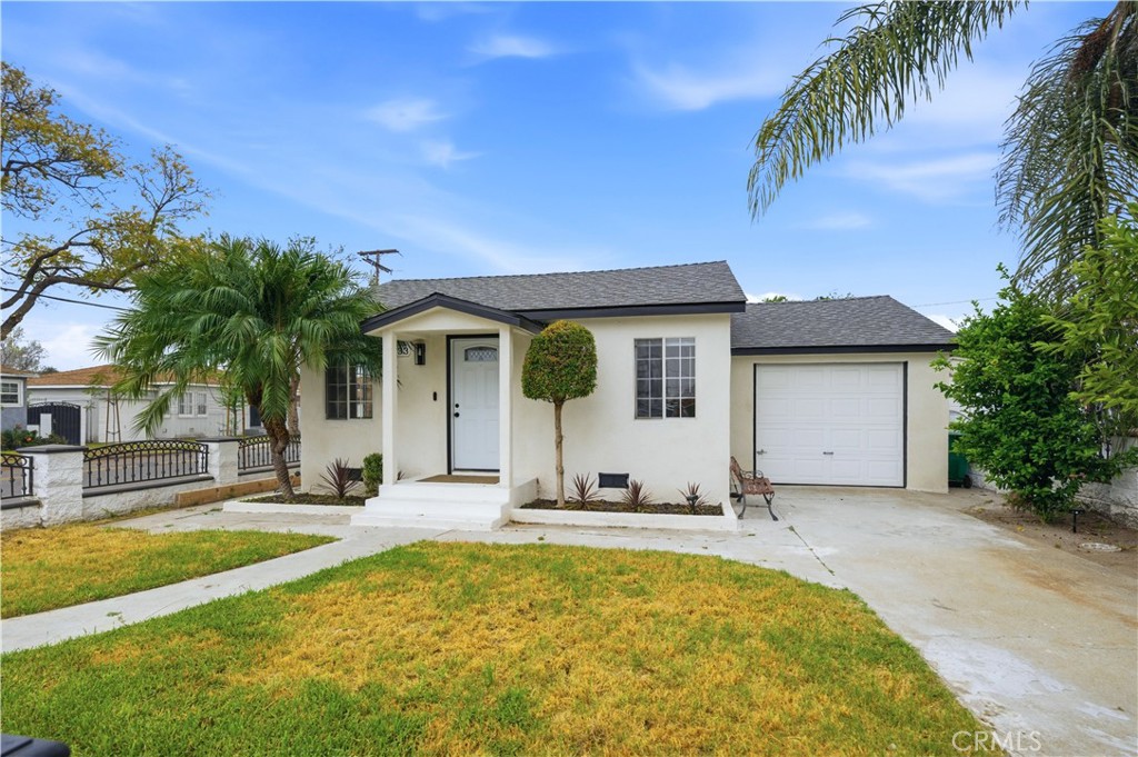 Bell, California, 90201, United States, 2 Bedrooms Bedrooms, ,1 BathroomBathrooms,Residential,For Sale,2048327