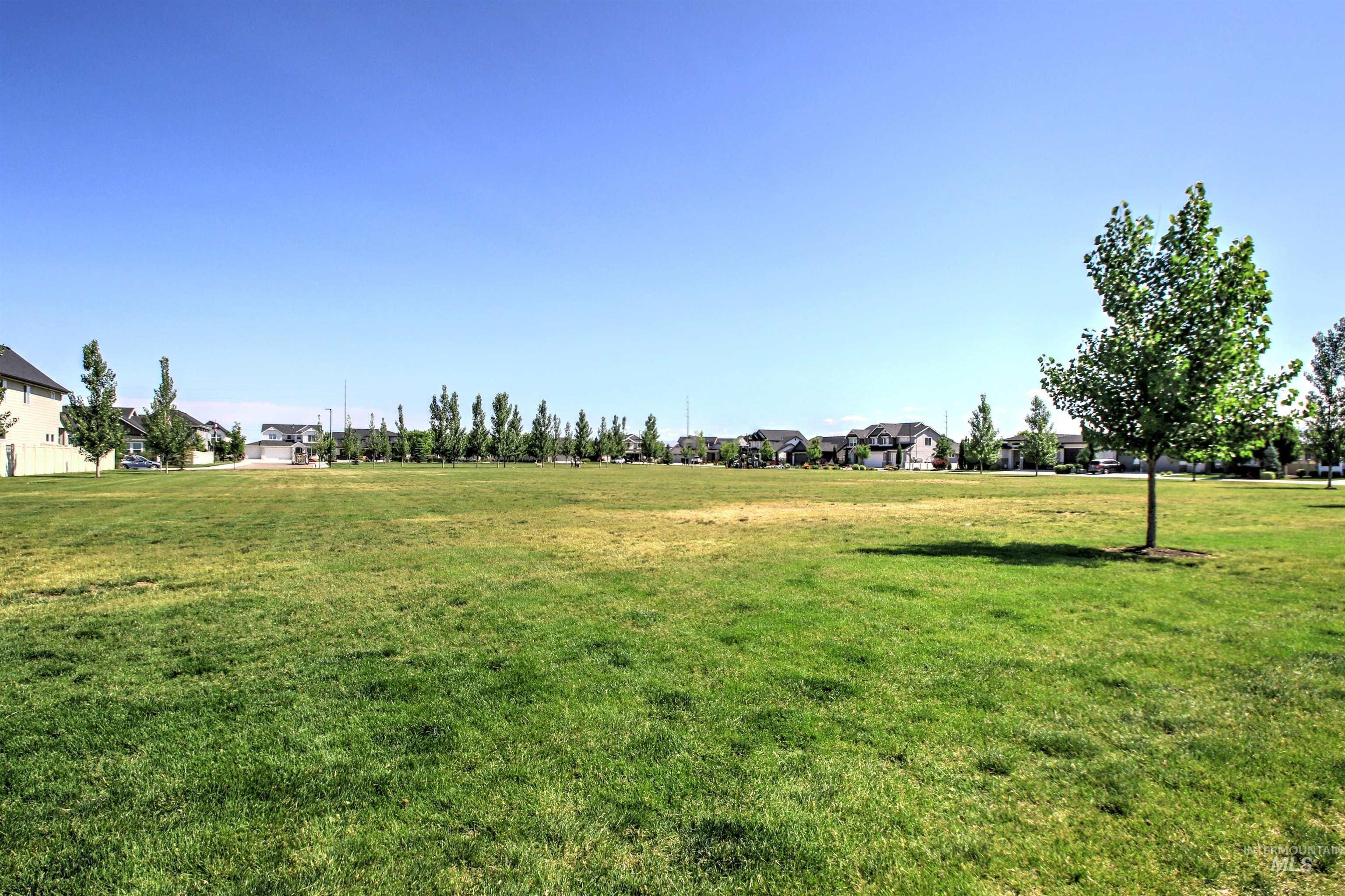 Meridian, Idaho, 83646, United States, 3 Bedrooms Bedrooms, ,2 BathroomsBathrooms,Residential,For Sale,1960582