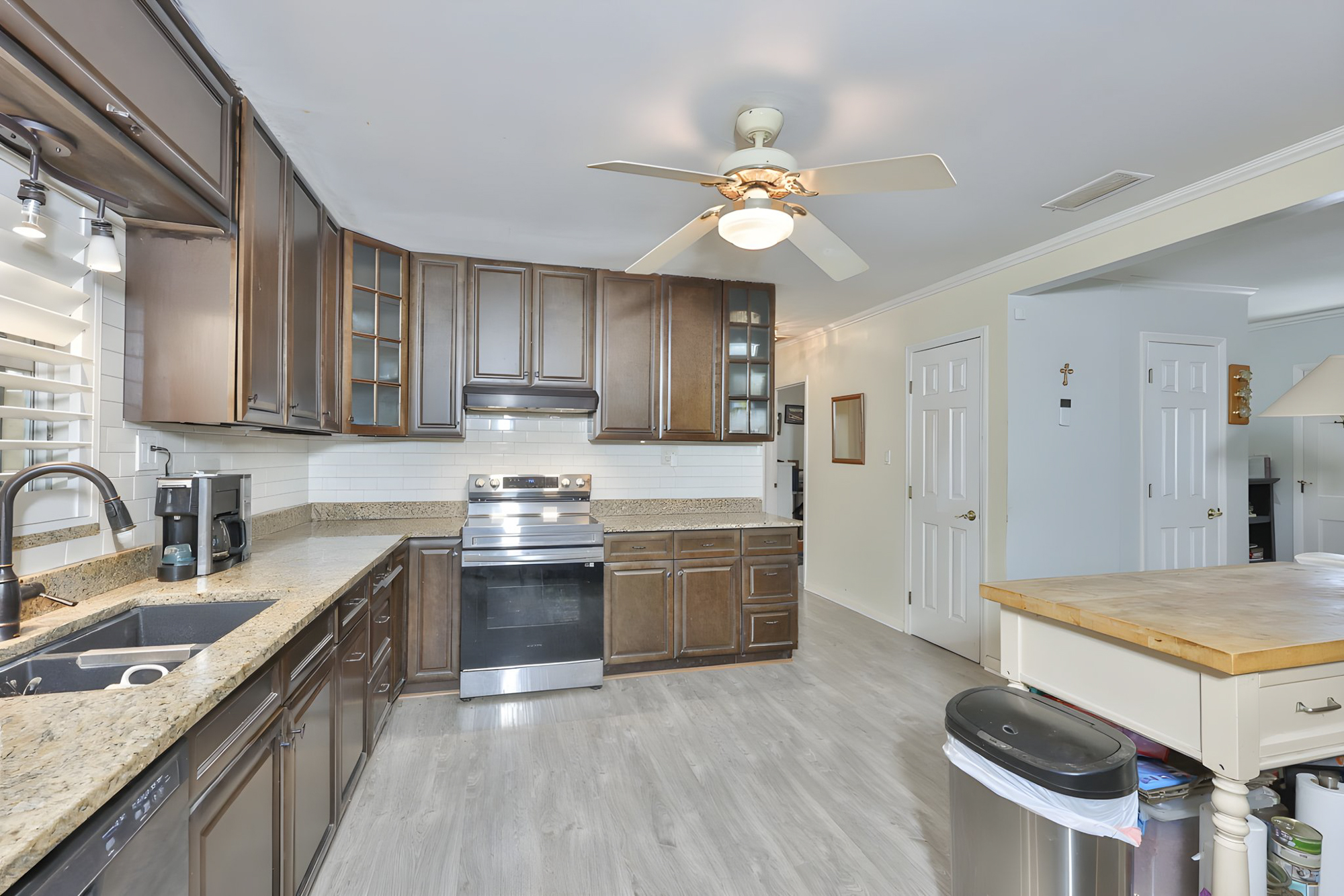 Wimauma, Florida, 33598, United States, 3 Bedrooms Bedrooms, ,2 BathroomsBathrooms,Residential,For Sale,2048380