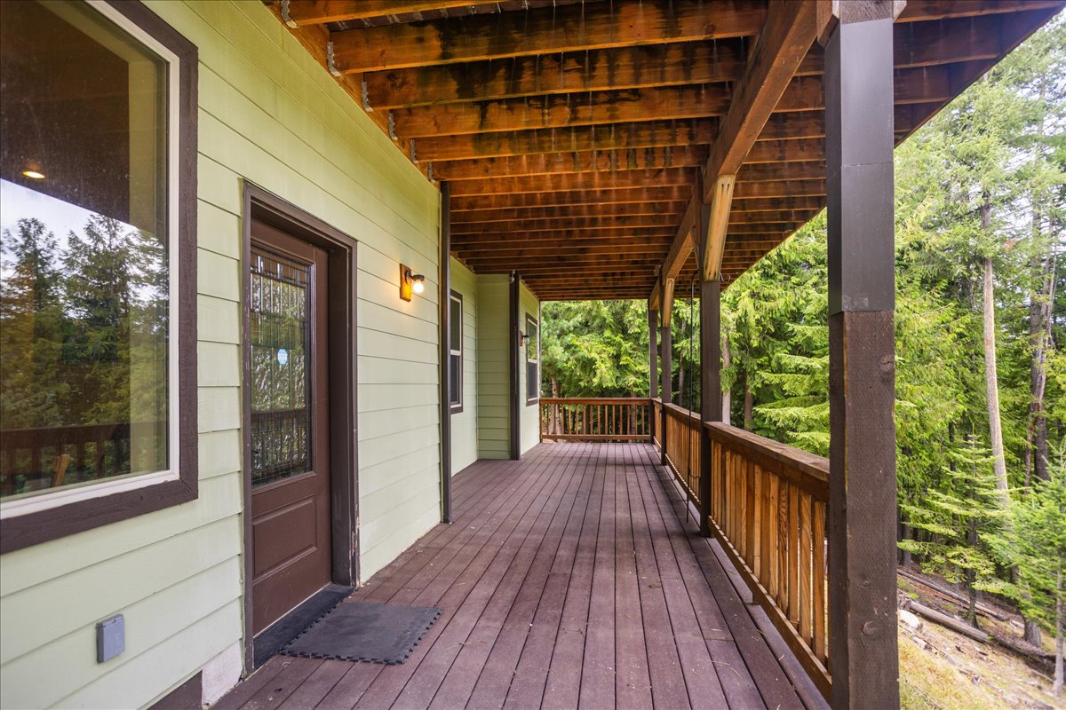 Sagle, Idaho, 83860, United States, 4 Bedrooms Bedrooms, ,4 BathroomsBathrooms,Residential,For Sale,1976237