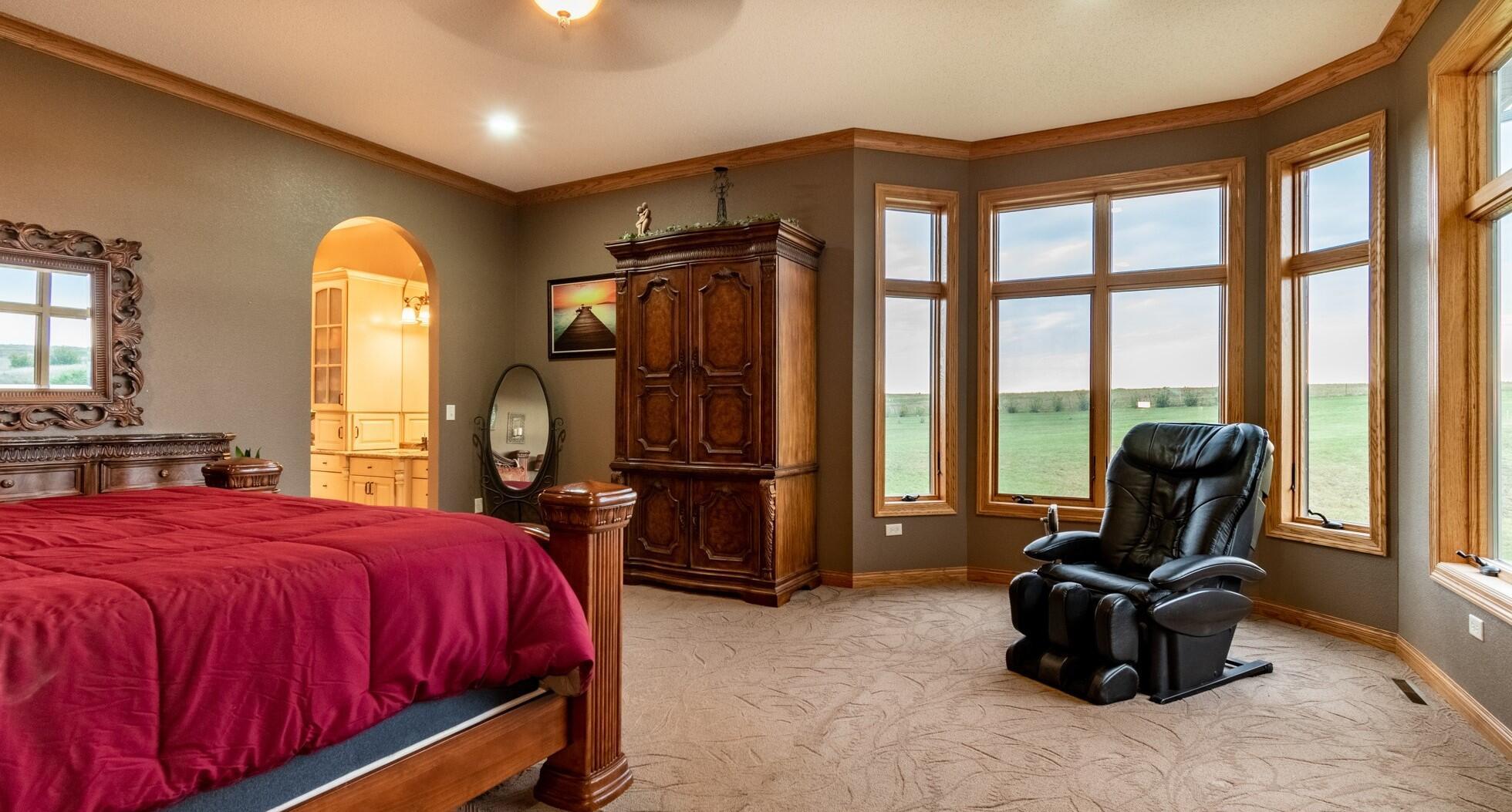 Beulah, North Dakota, 58523, United States, 4 Bedrooms Bedrooms, ,3 BathroomsBathrooms,Residential,For Sale,1780571