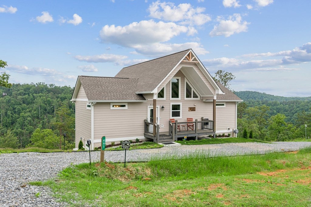Ellijay, Georgia, 30540, United States, 3 Bedrooms Bedrooms, ,3 BathroomsBathrooms,Residential,For Sale,1859114