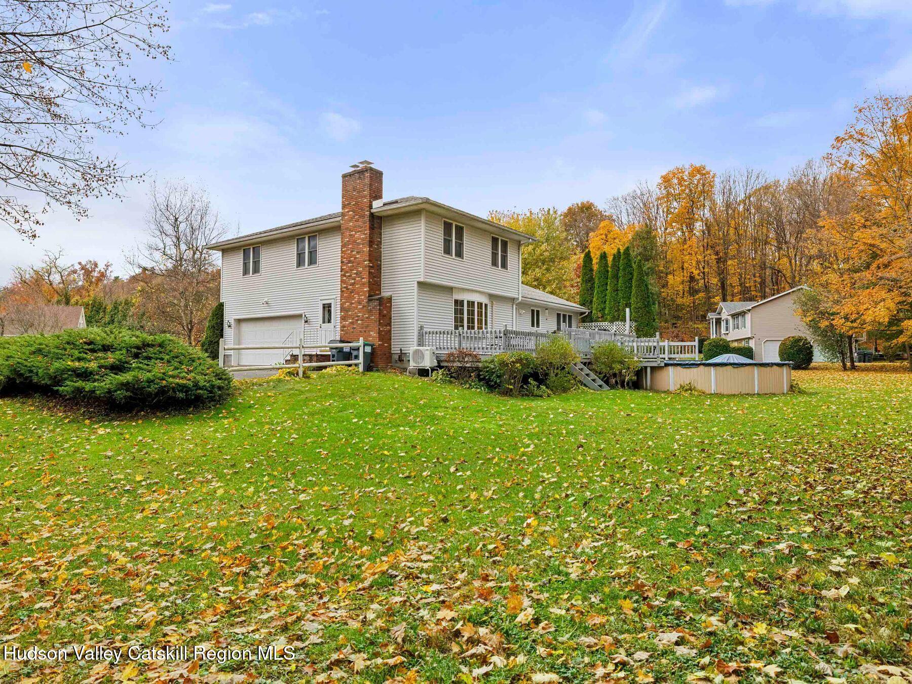 Lake Katrine, New York, 12449, United States, 4 Bedrooms Bedrooms, ,3 BathroomsBathrooms,Residential,For Sale,1987709