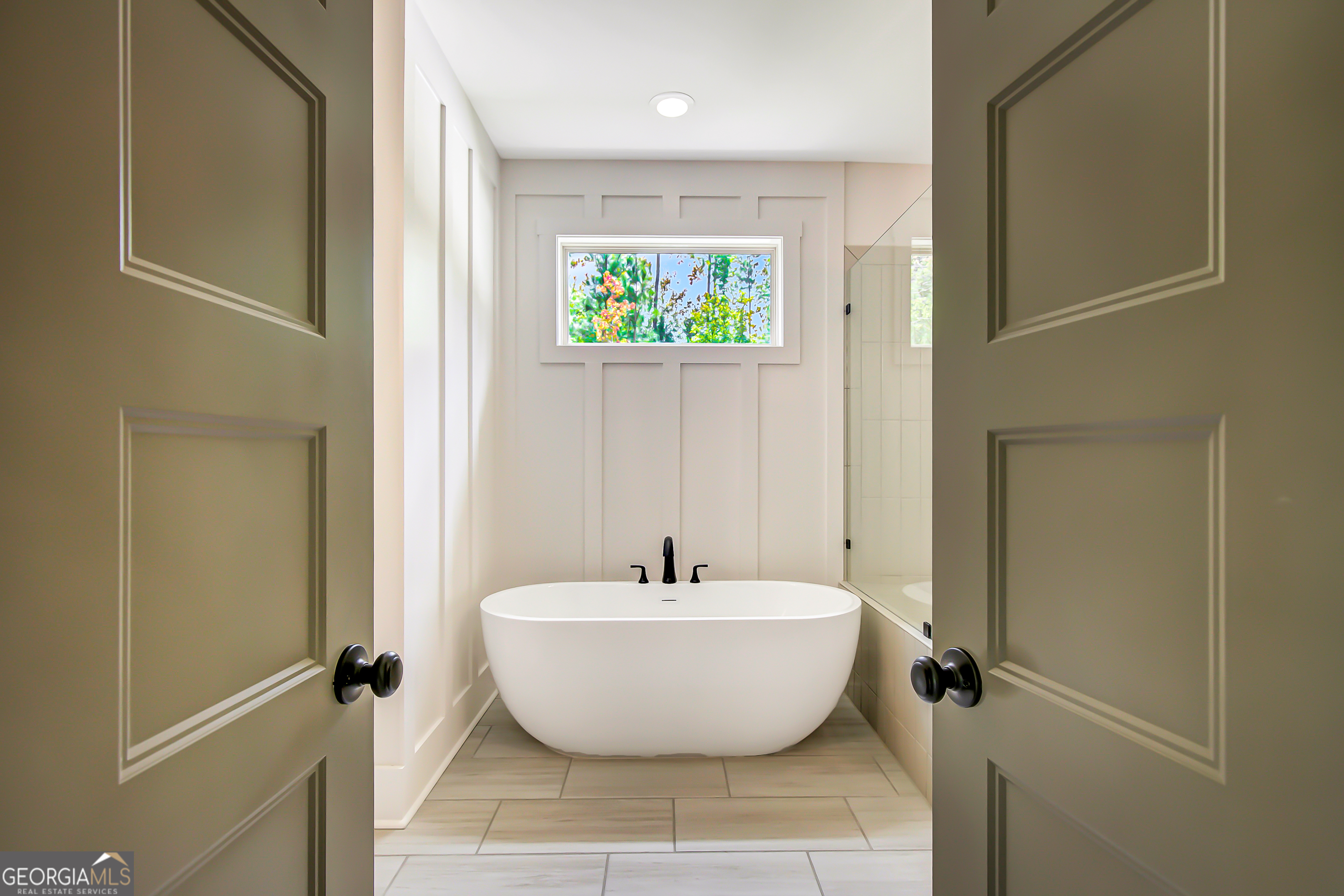 Senoia, Georgia, 30276, United States, 5 Bedrooms Bedrooms, ,4 BathroomsBathrooms,Residential,For Sale,1901806